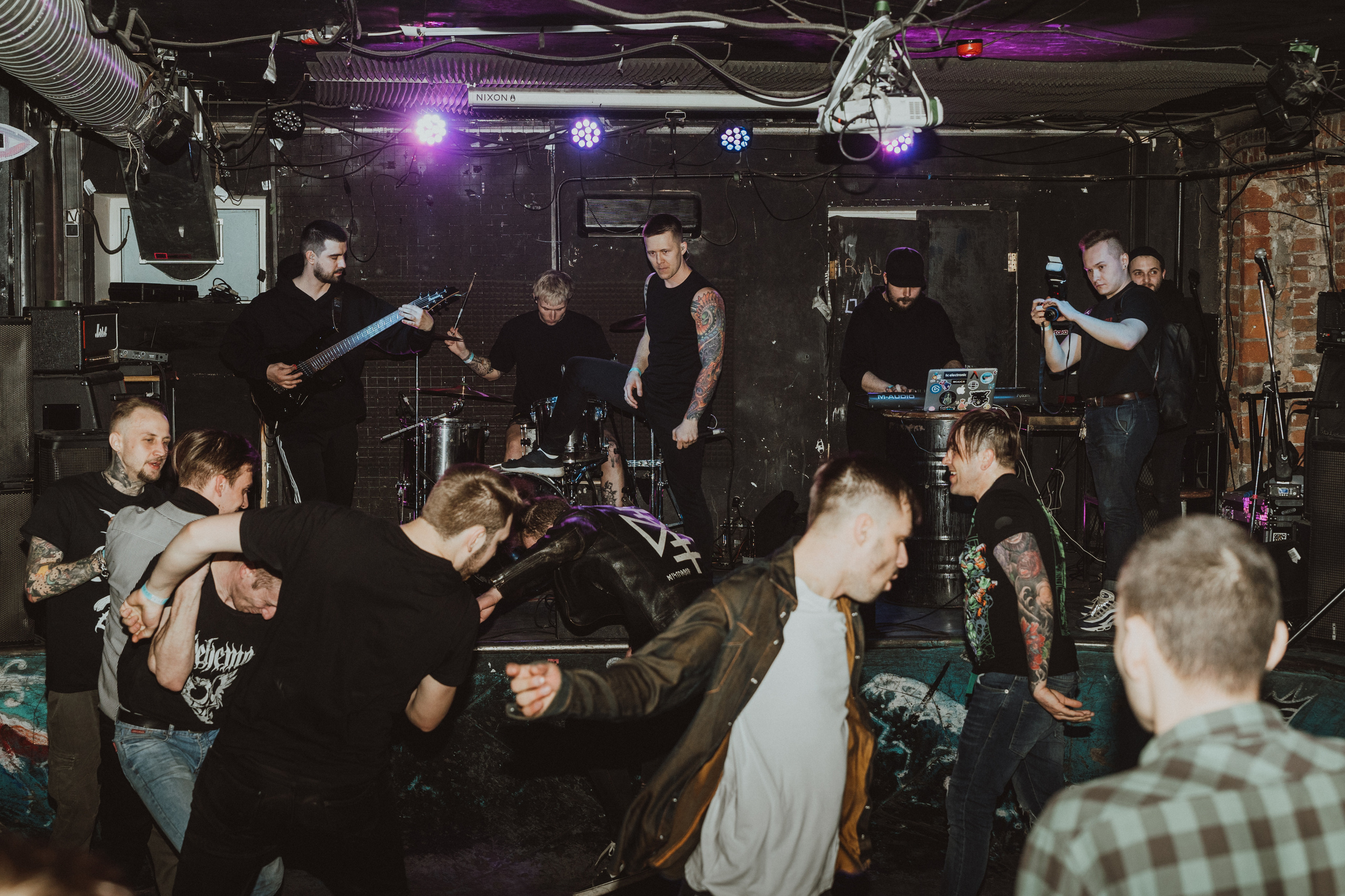 SADNESS OF GAIA live at PUNK FICTION 2023. Фотограф Никита Комаров