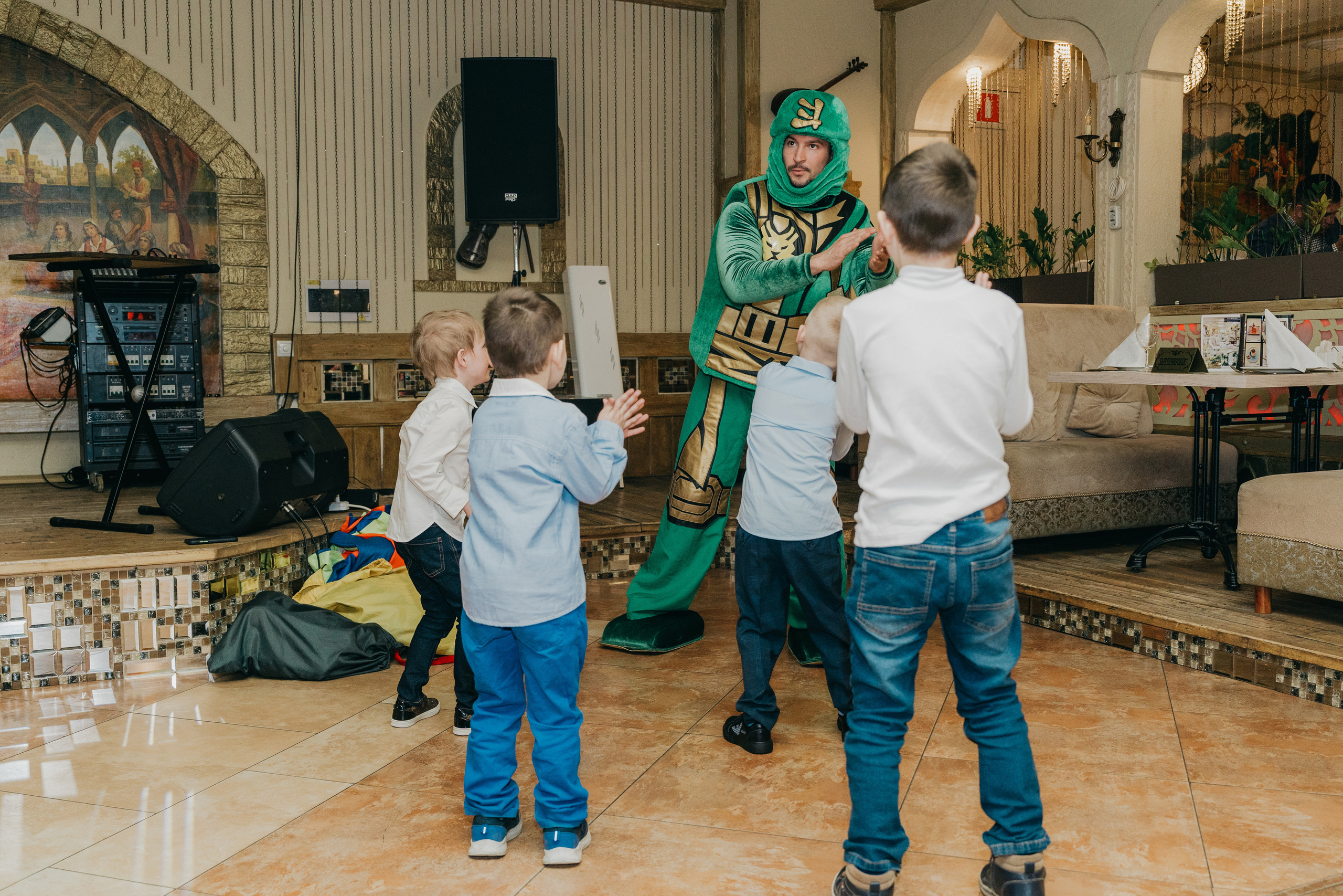 Крещение Марка и Майи. Фотограф Никита Комаров