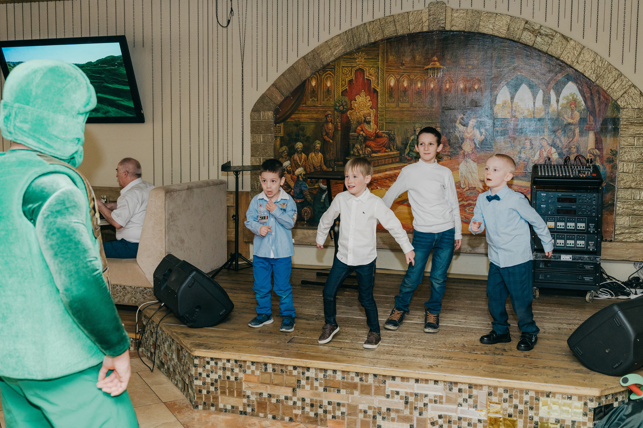 Крещение Марка и Майи. Фотограф Никита Комаров