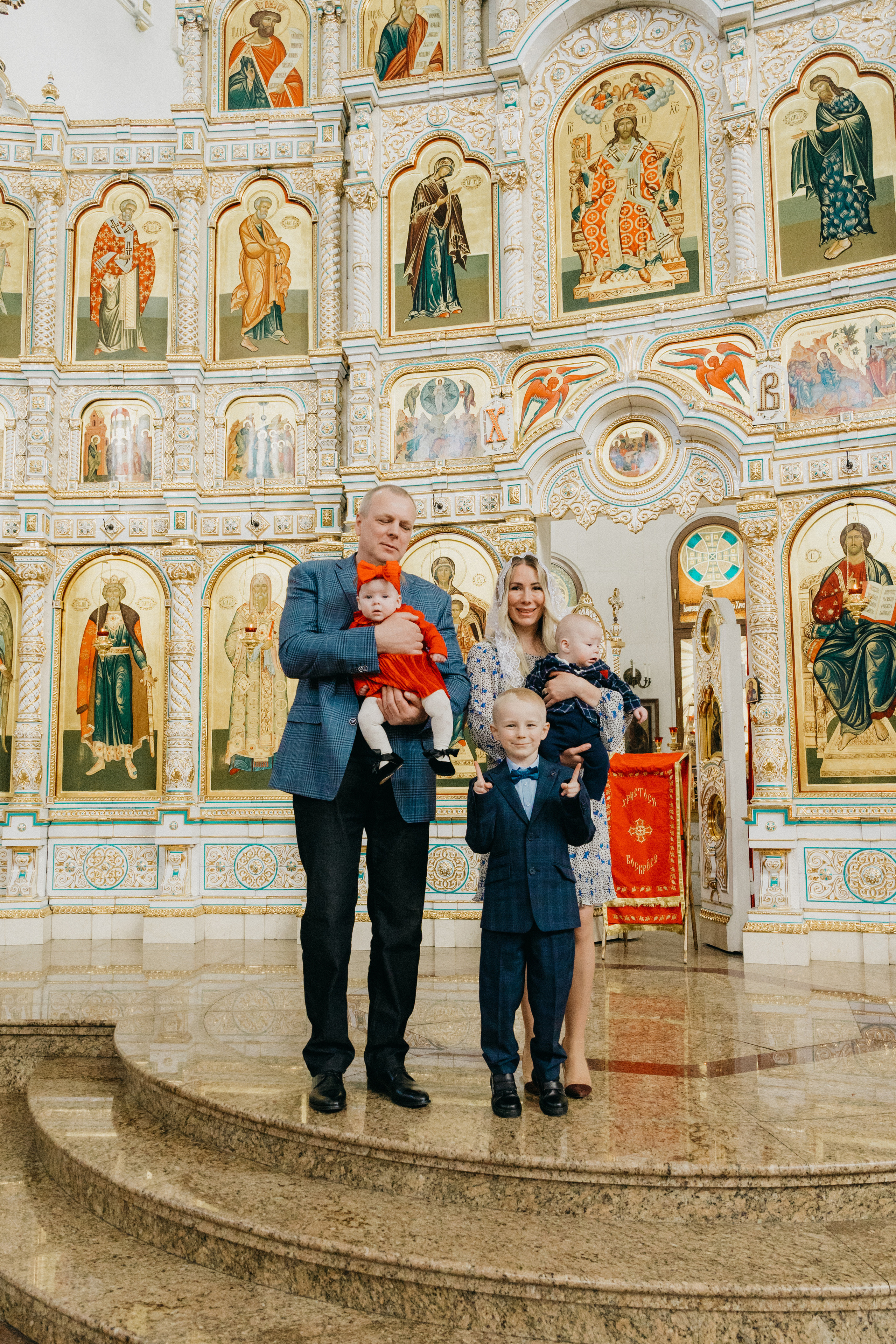 Крещение Марка и Майи. Фотограф Никита Комаров