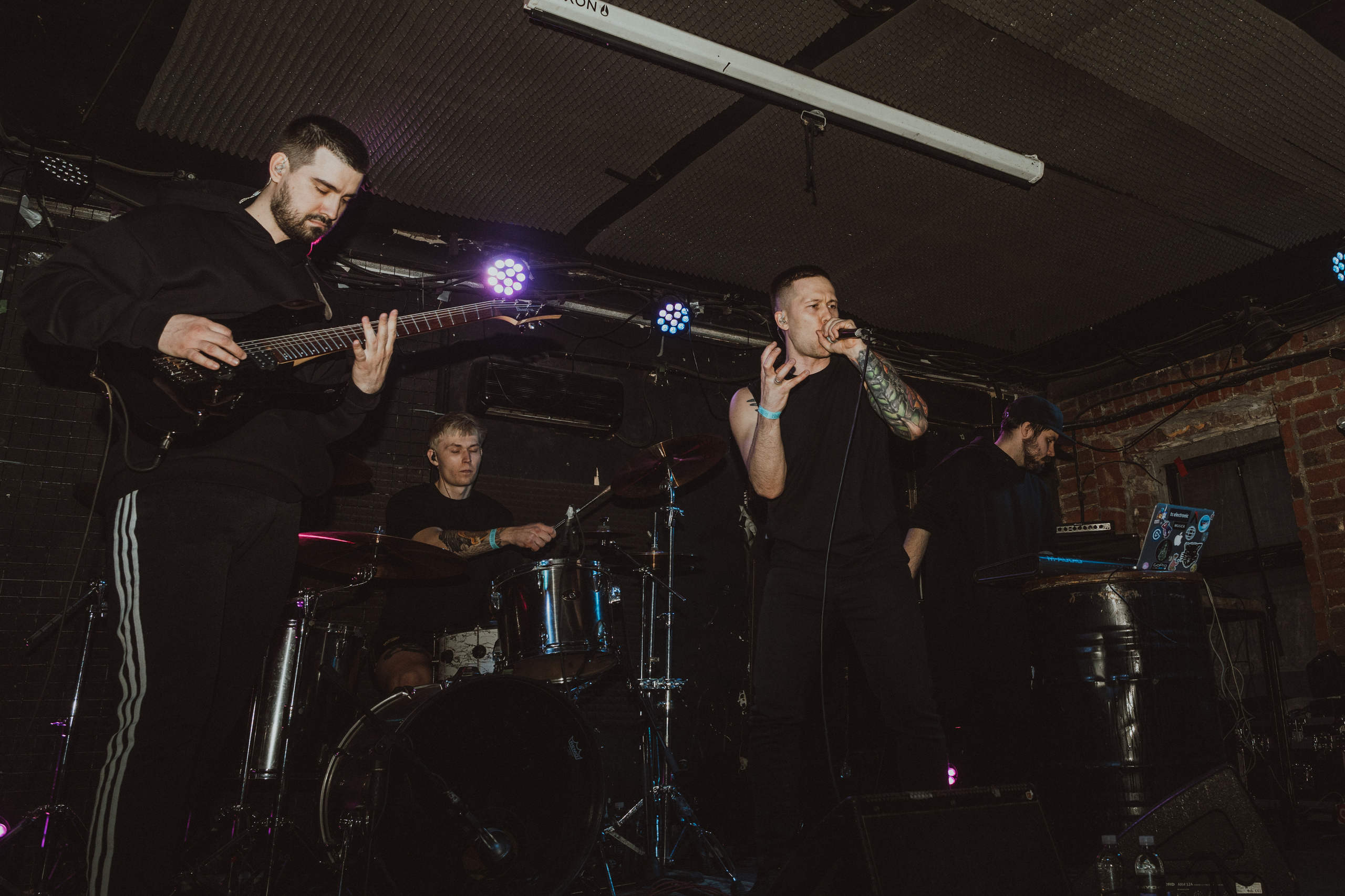 SADNESS OF GAIA live at PUNK FICTION 2023. Фотограф Никита Комаров