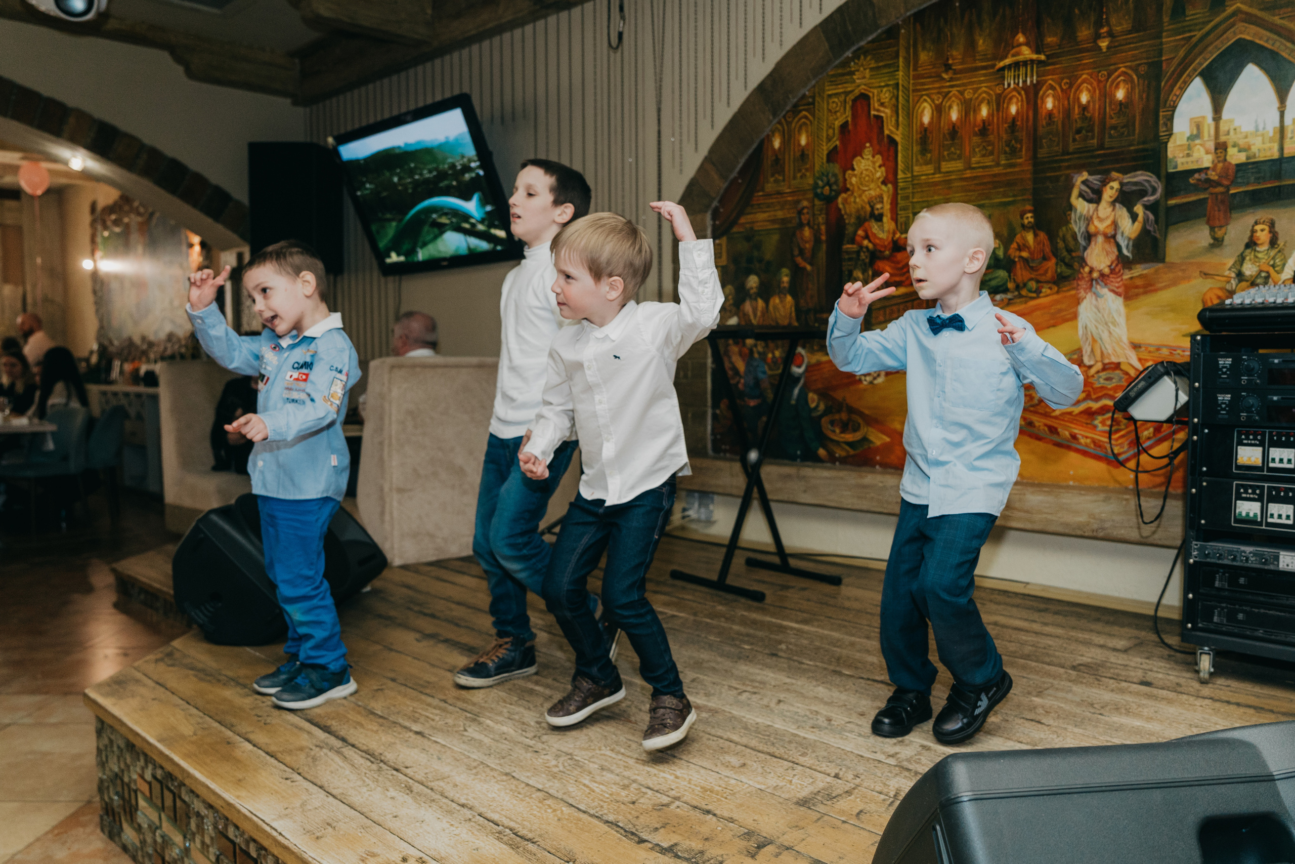 Крещение Марка и Майи. Фотограф Никита Комаров