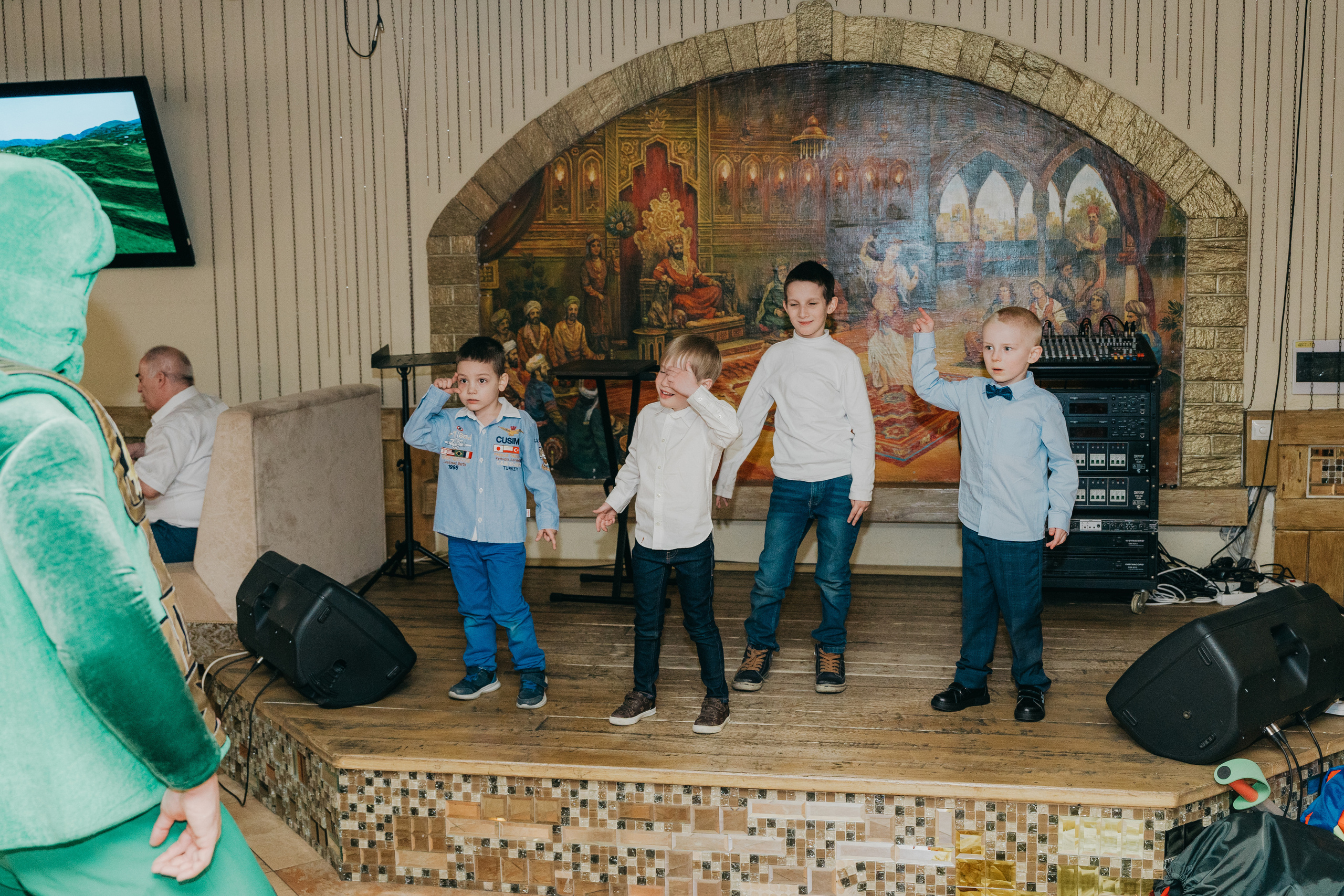 Крещение Марка и Майи. Фотограф Никита Комаров