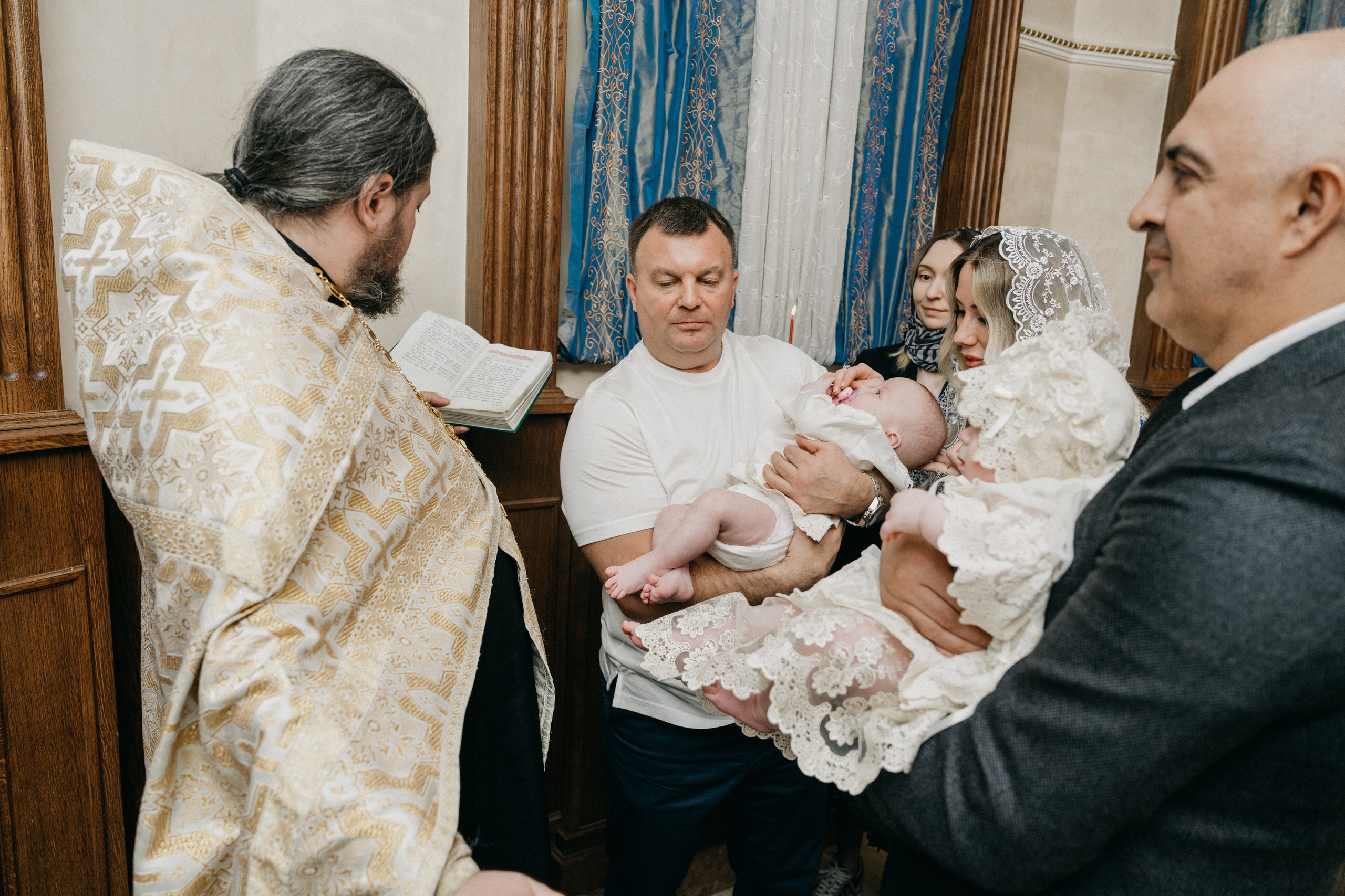 Крещение Марка и Майи. Фотограф Никита Комаров