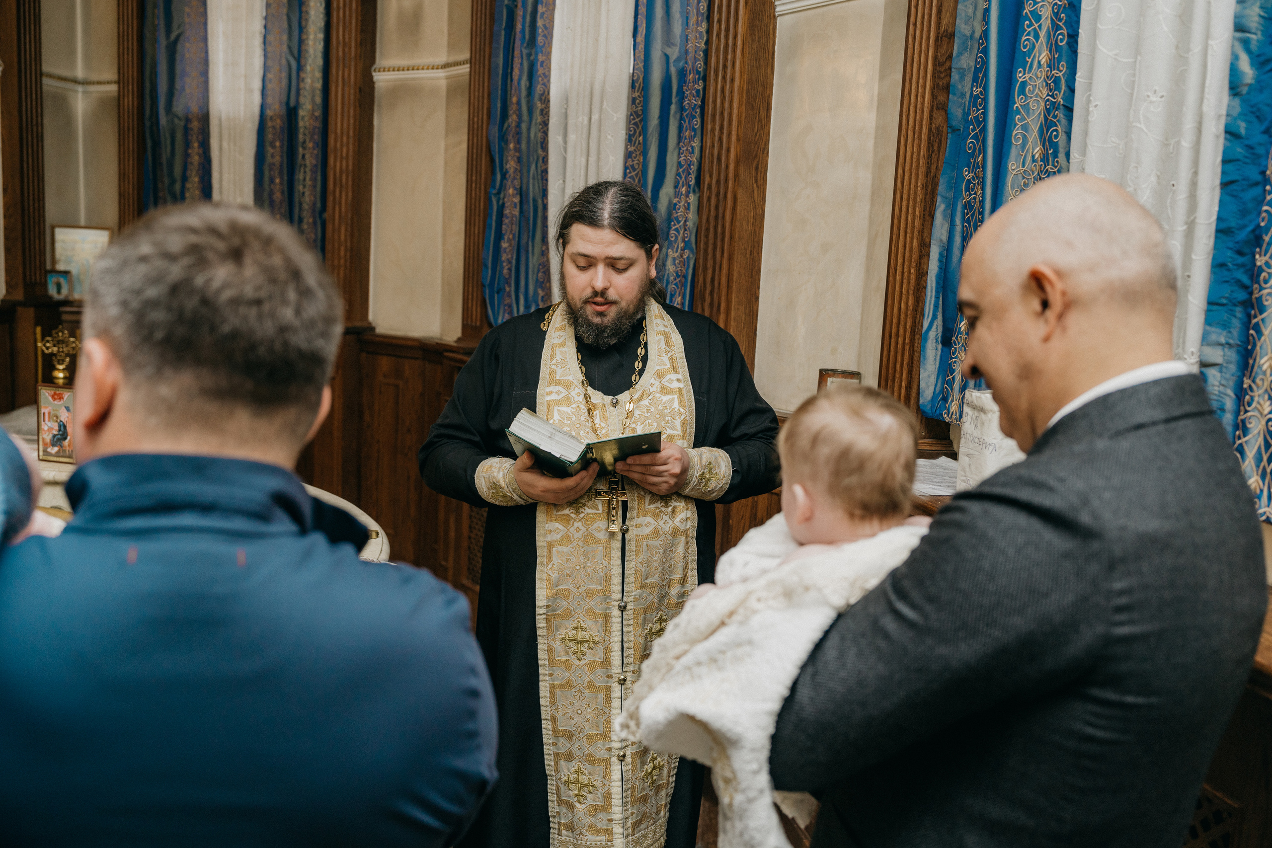 Крещение Марка и Майи. Фотограф Никита Комаров