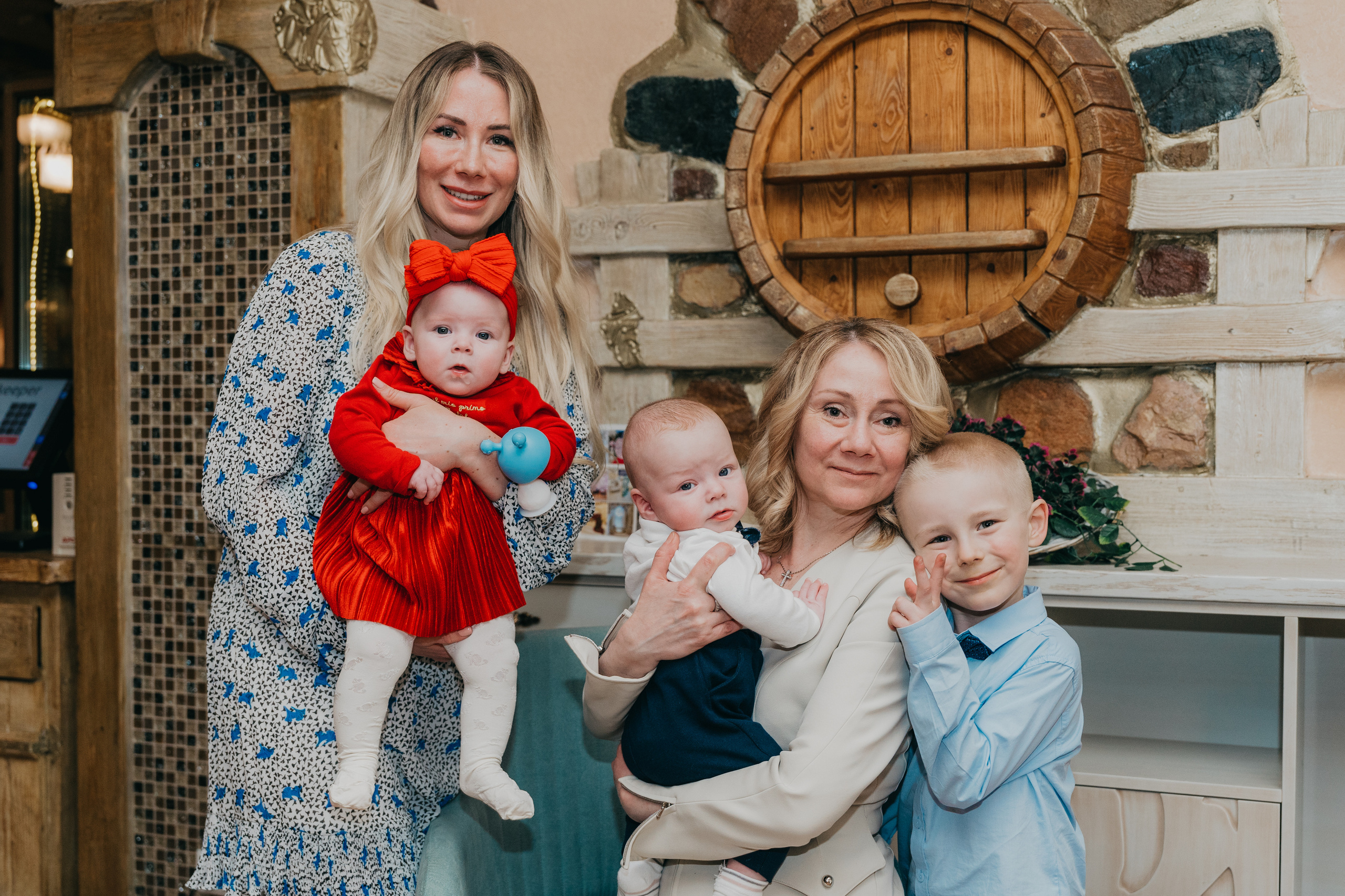 Крещение Марка и Майи. Фотограф Никита Комаров