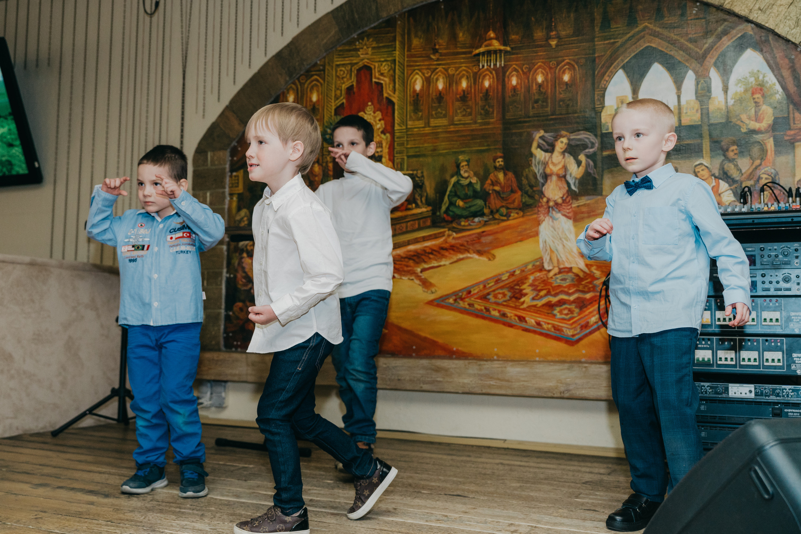 Крещение Марка и Майи. Фотограф Никита Комаров