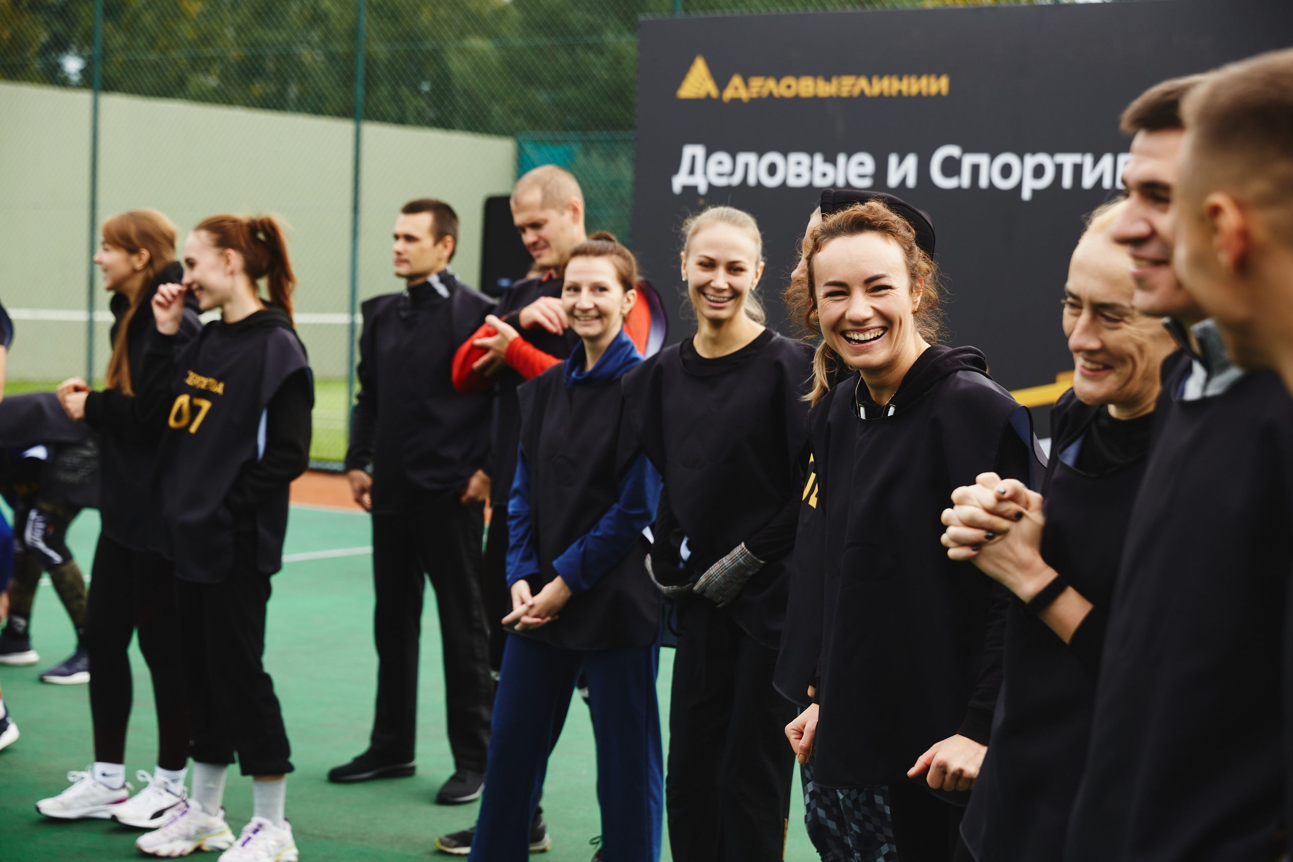 Фотограф на тимбилдинг: спортивное командообразование за городом. КонТайм: профессиональная съемка для организаций