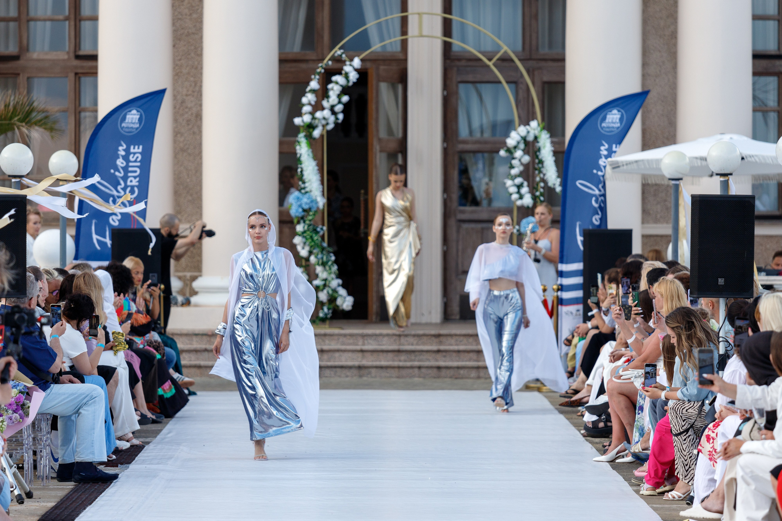 29 Fashion Cruise. Интерьерный и фуд фотограф в Иркутске Дмитрий Арно