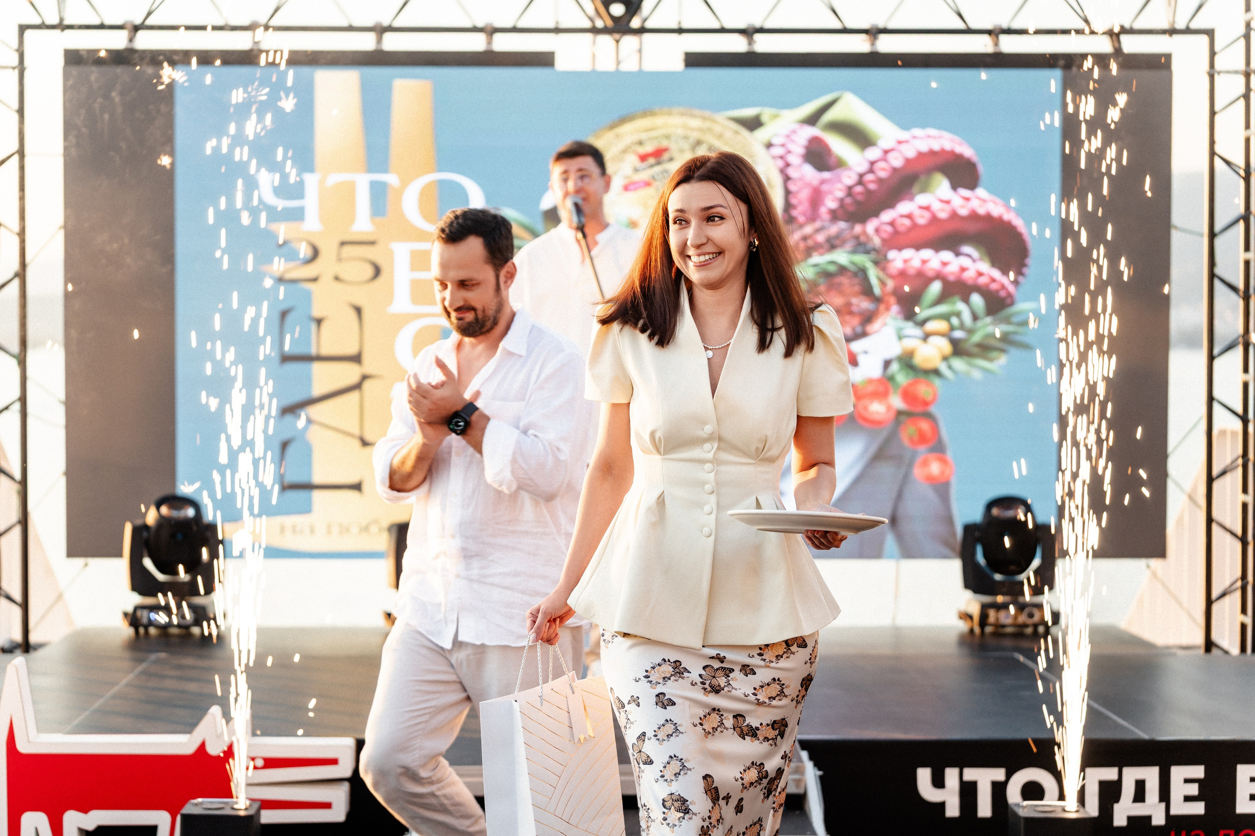 Премия «Что Где Есть» Маяк. Свадебный и репортажный, фуд фотограф в Новороссийске Евгений Александриди