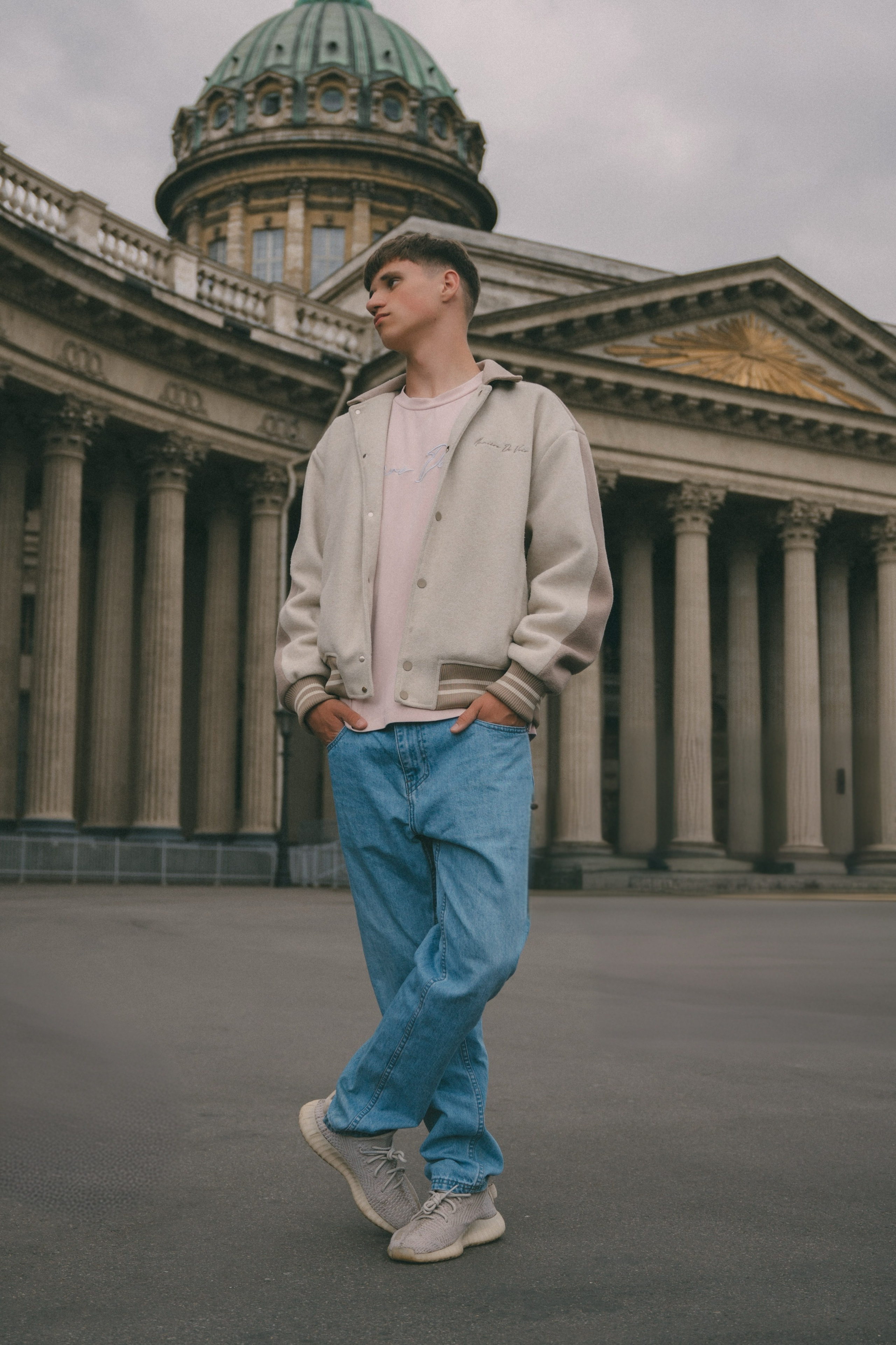 Прогулочная мужская фотосессия в Санкт-Петербурге. Фотограф в Санкт-Петербурге Федосова Елизавета