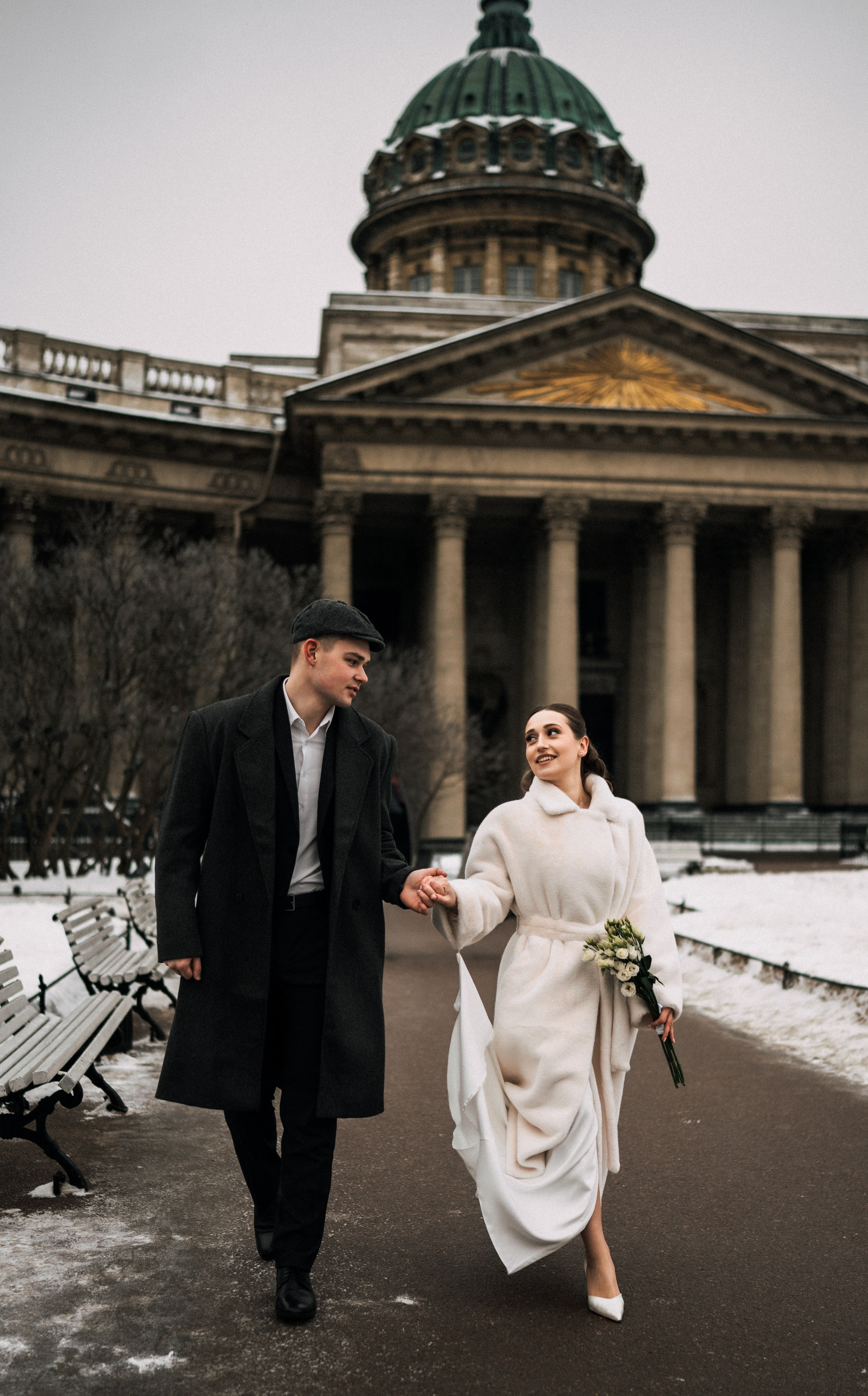 Свадебная фотосессия в Санкт-Петербурге. Федосова Елизавета - свадебный фотограф СПб. Фотосессия Казанский собор.