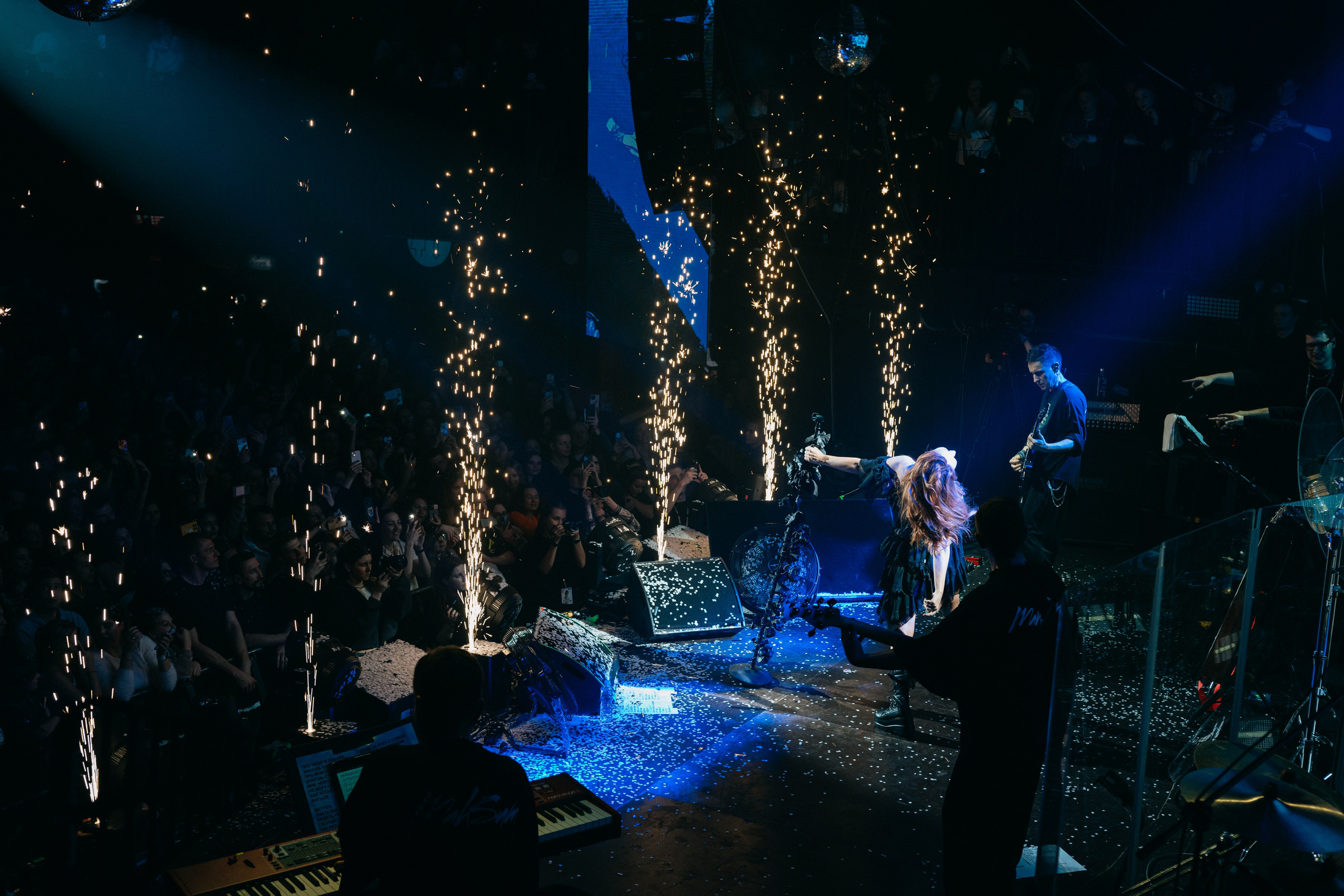 Концерт Максим в Санкт-Петербурге. Фотограф Елизавета Федосова. Репортажная съемка концерта. 
