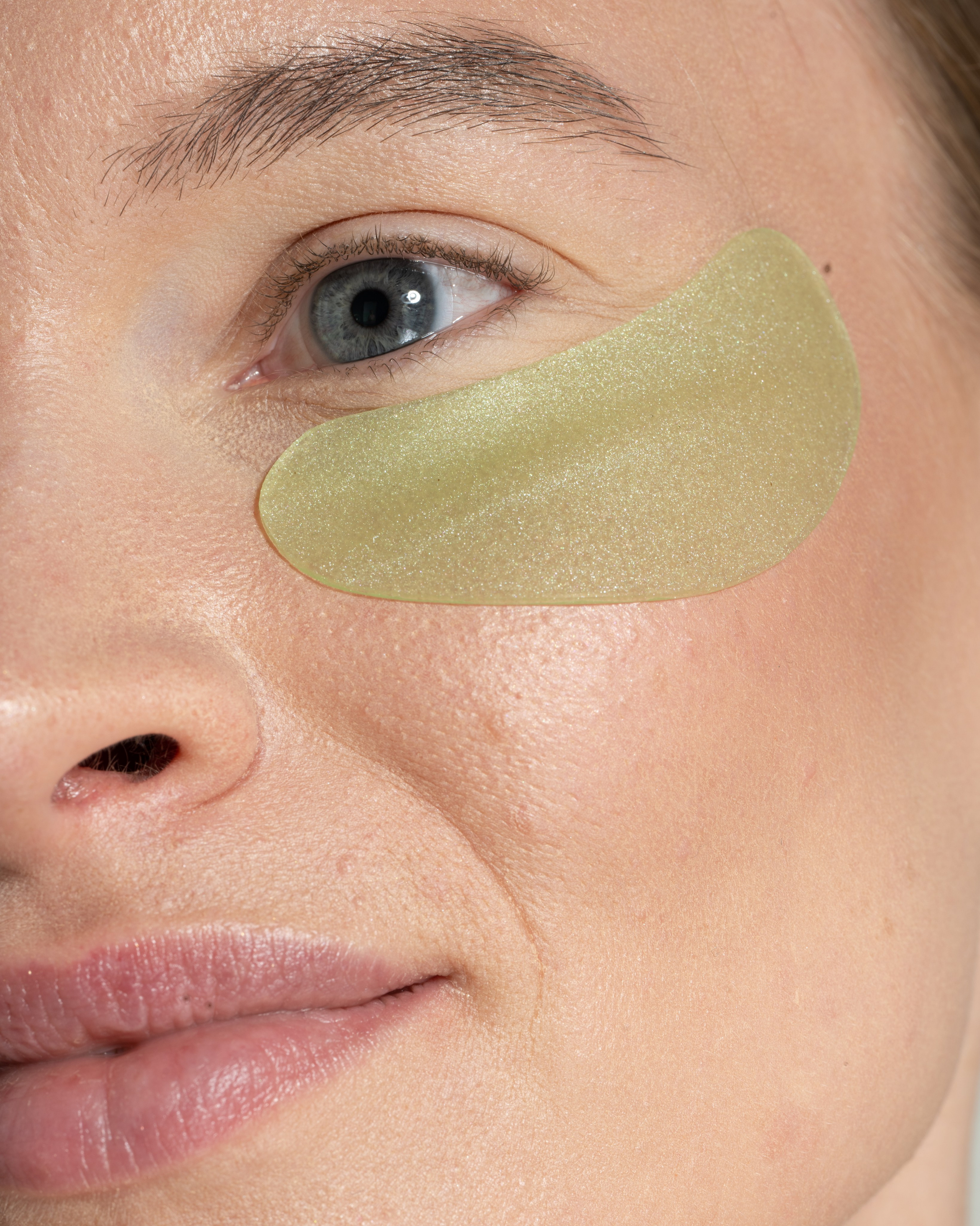 BEAUTY. RETOUCHER / Beauty / Product / Fashion / Commercial