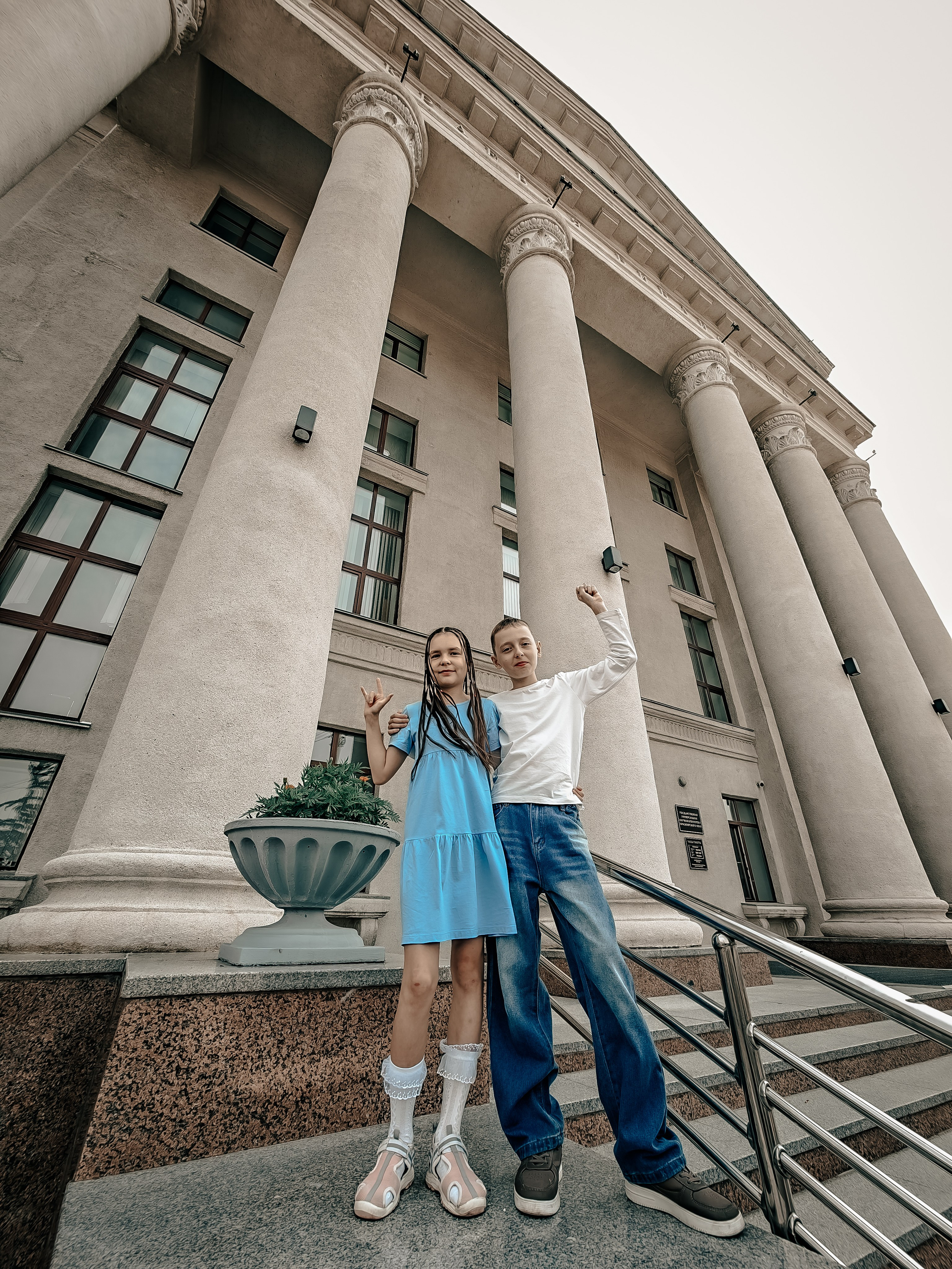 Рафаил, Ольга, Данис, Карина. Фотограф Регина Крикунова г. Красноярск