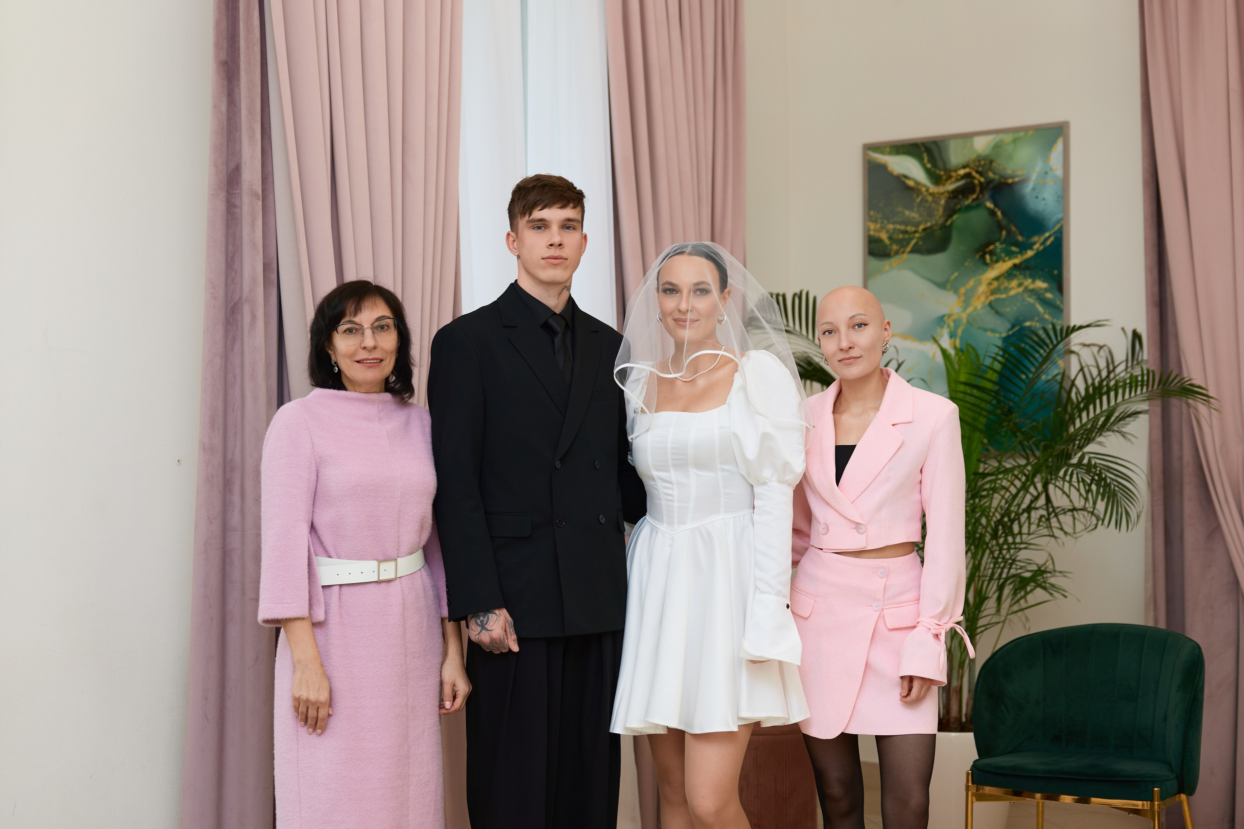 Елизавета и Артем. Роспись ВДНХ. Любовь Юсупова. Фотограф