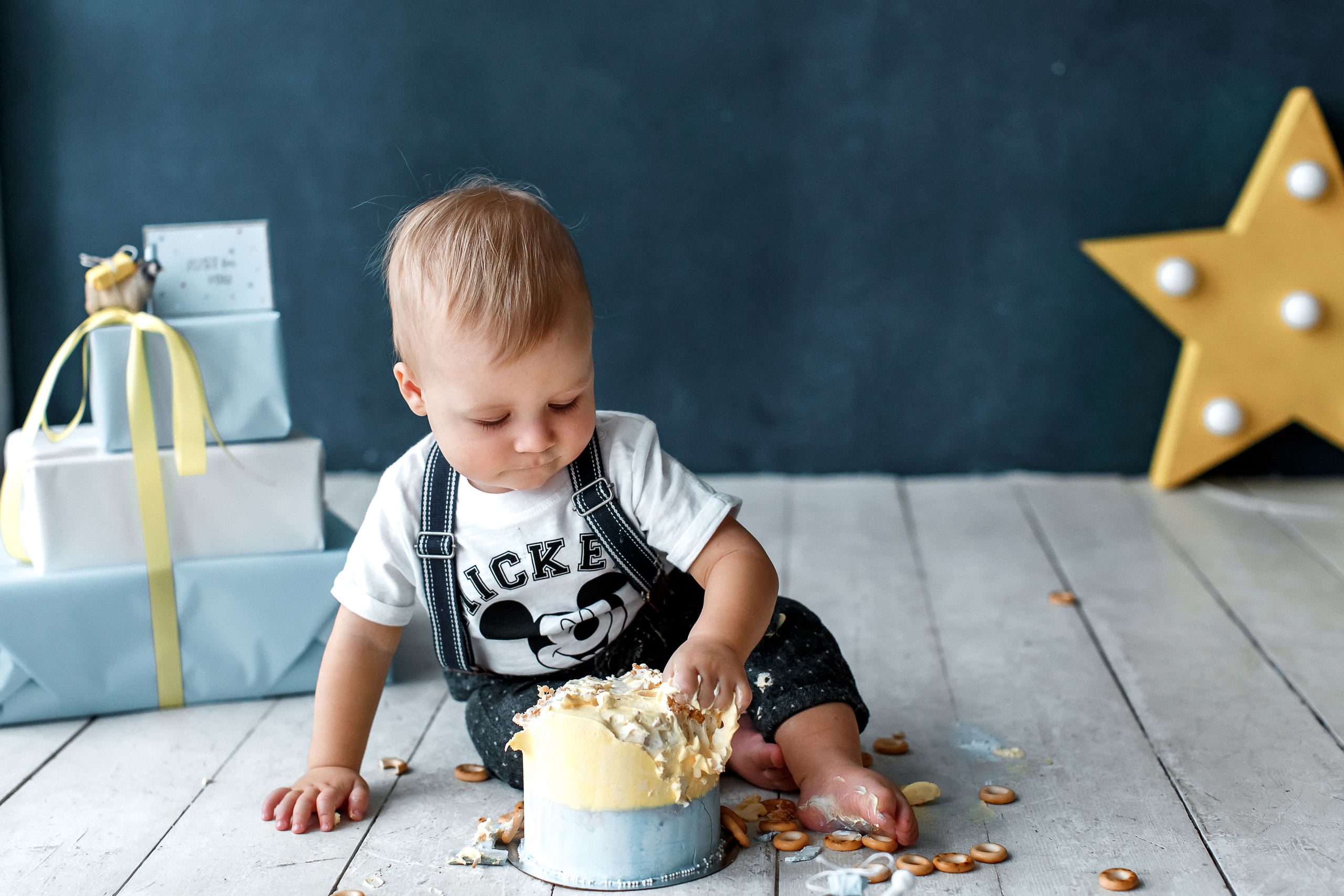 Первый день рождения.... Your story in photos