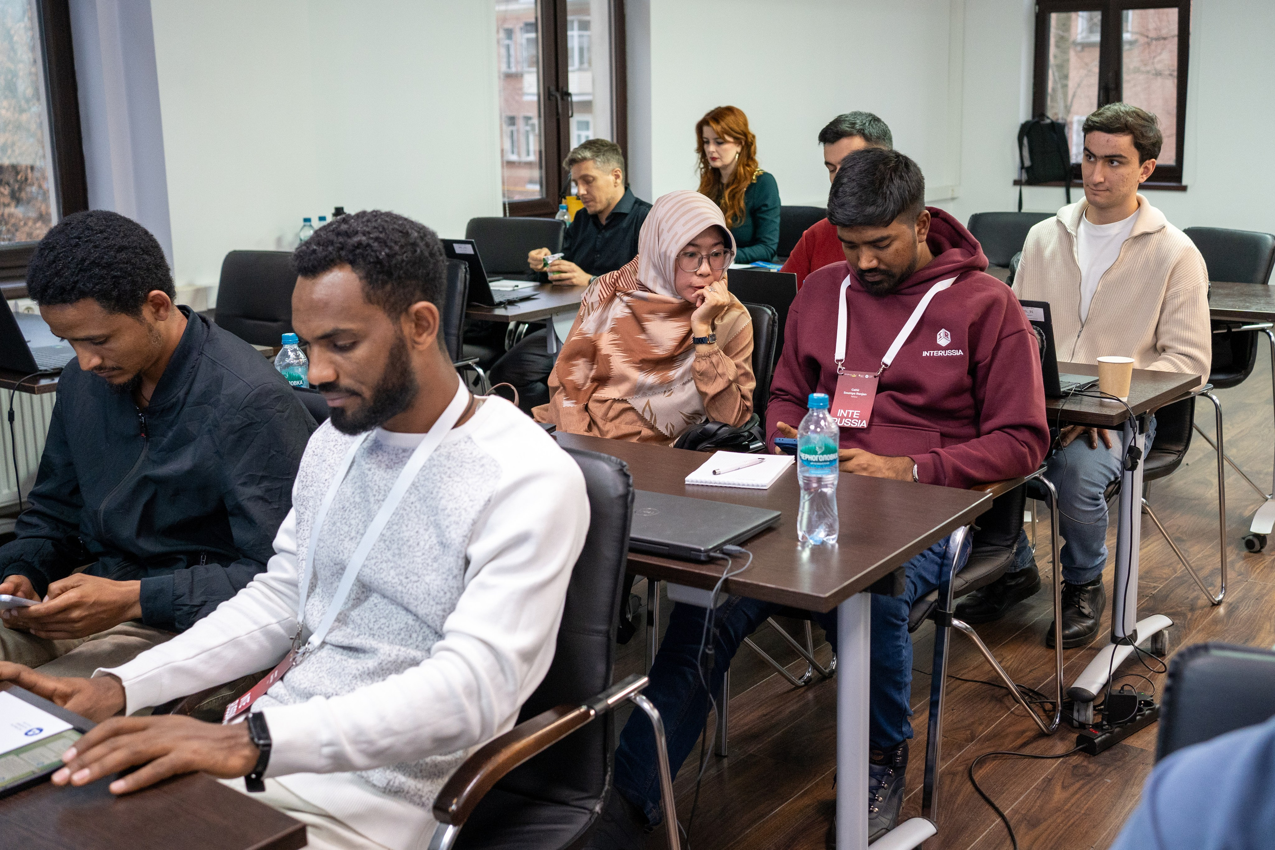 Встреча, программа стажировок InteRussia для иностранных специалистов в России. Главная