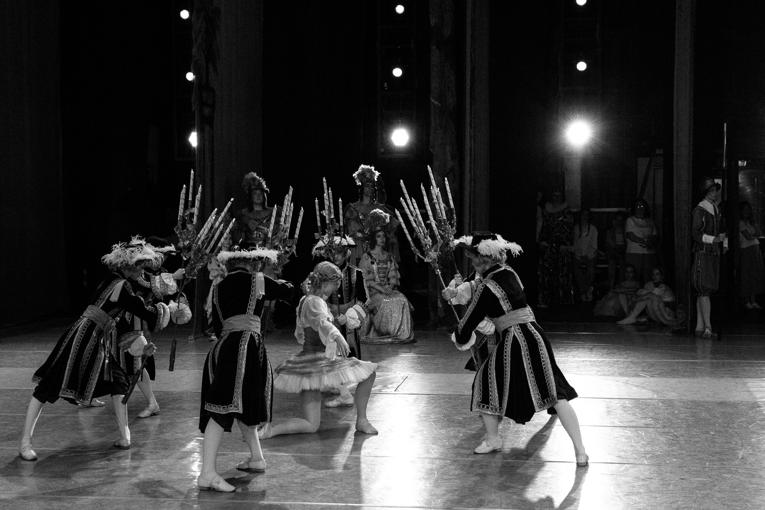 Балет «Спящая красавица». Закулисье. Фотограф в Краснодаре | Женский портрет, семейные, репортаж мероприятий, ню, арт-ню | Лагунов Владимир