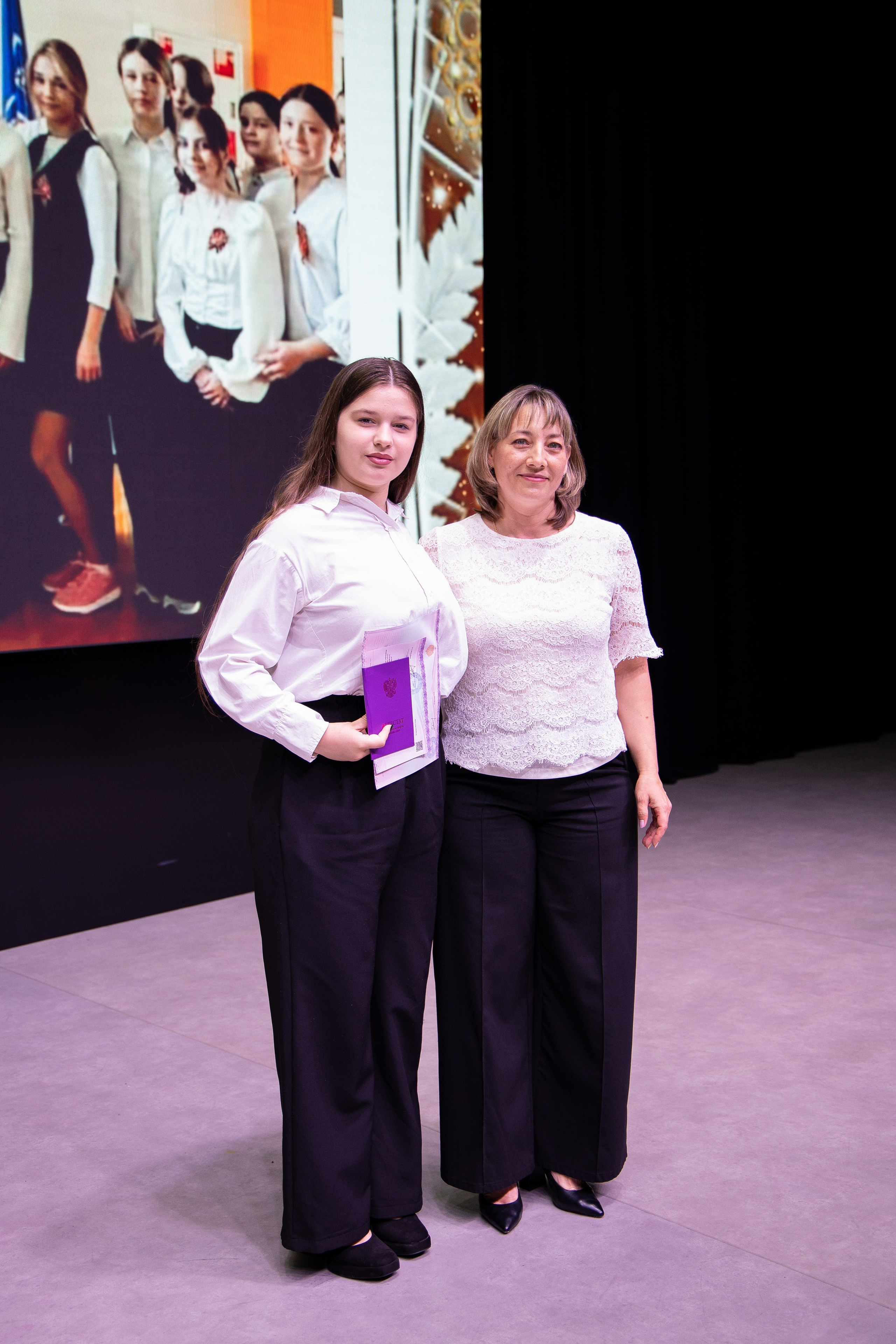 Выпускной в школе. Анна Рышкевич