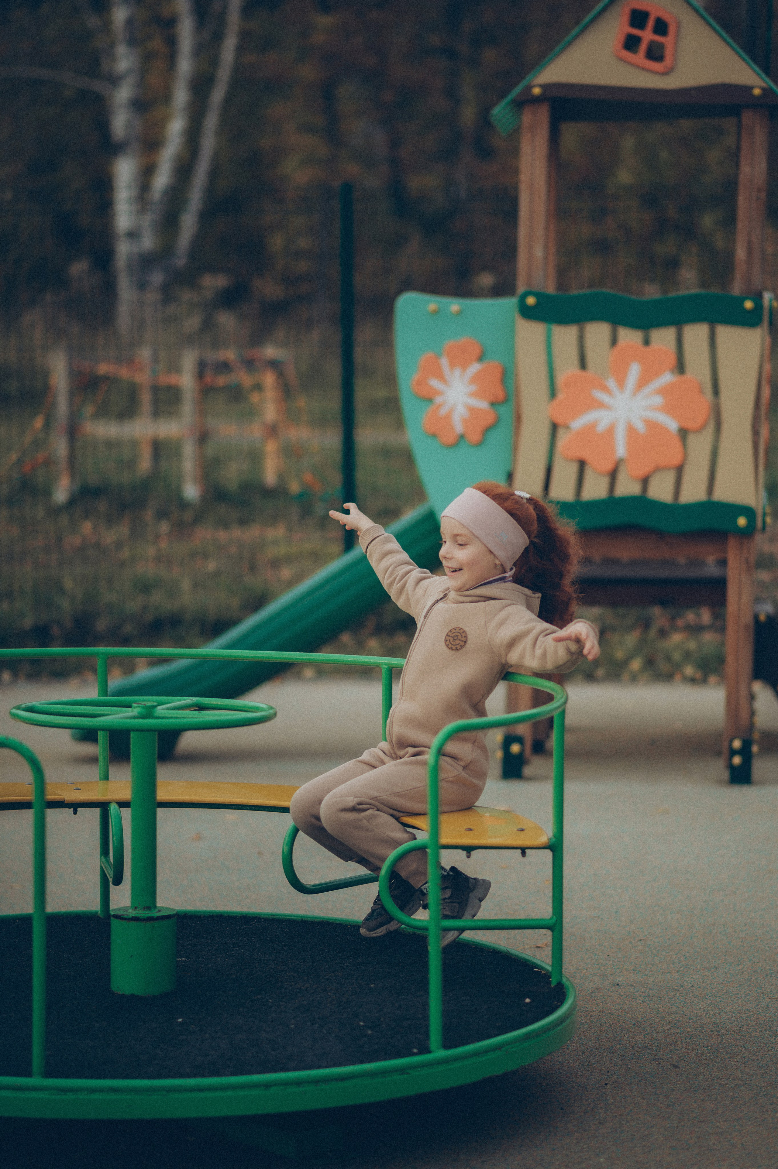 Анюта и Таня. Фотограф, г. Лесной Свердловской области