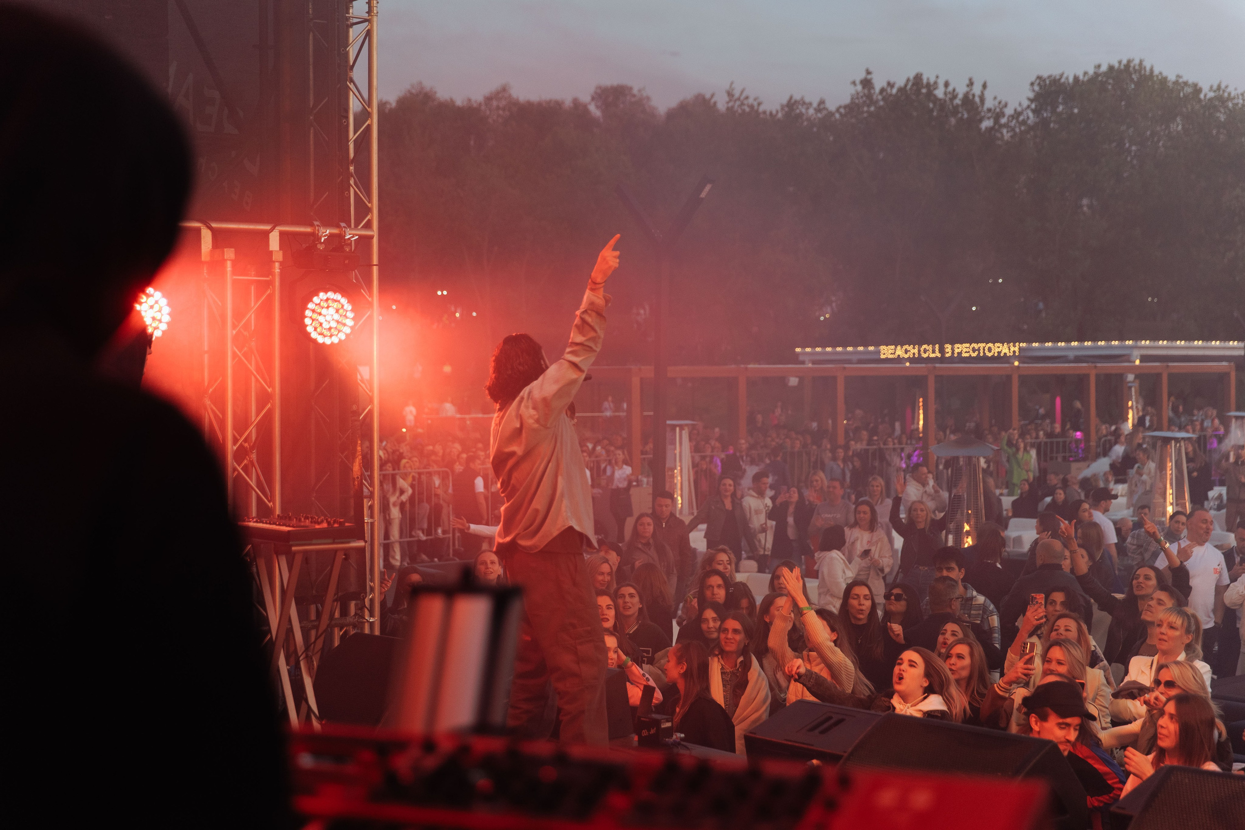 Остров мечты Dream Beach Club (Открытие открытого бассейна в Москве). Репортажный фотограф на мероприятие в Москве Алексей Терентьев