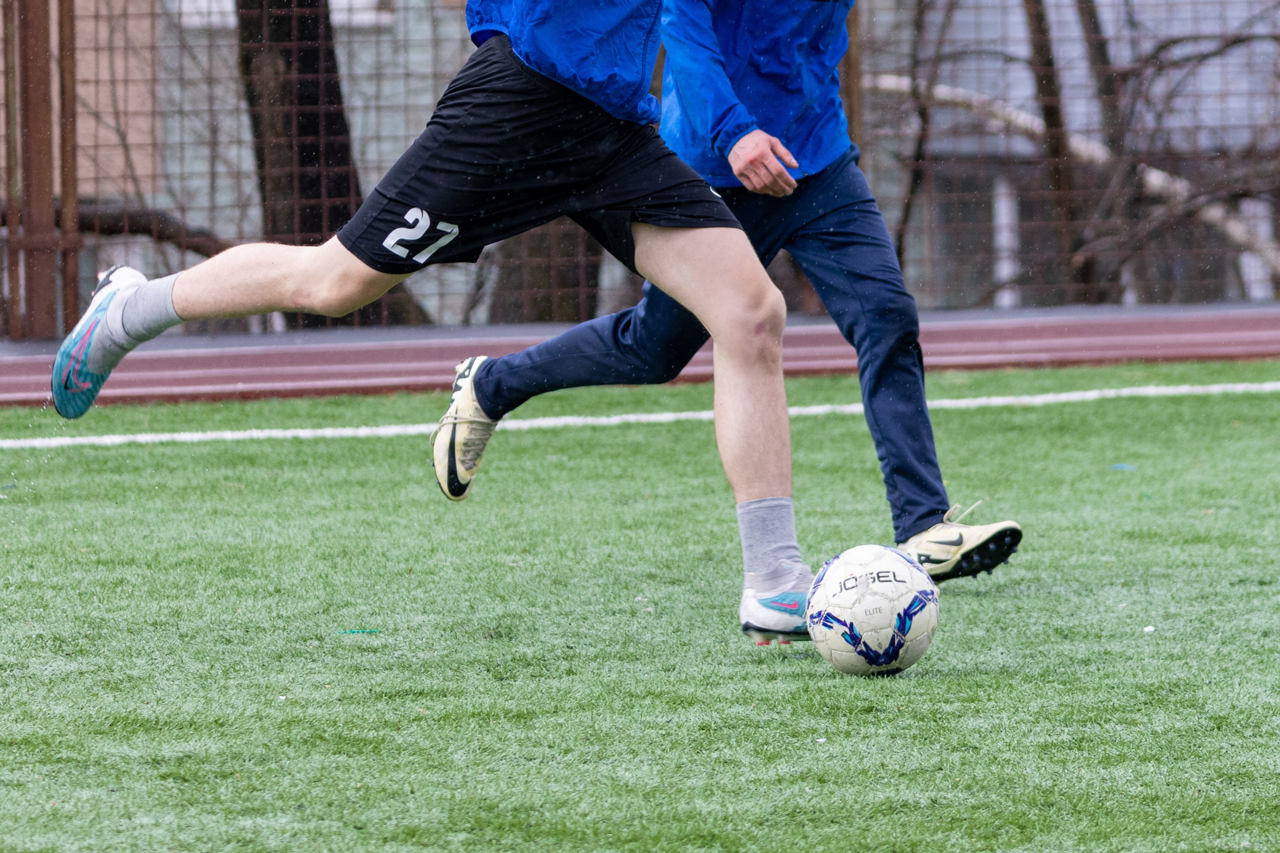 Товарищеский матч по футболу между ФК «Молодая Гвардия» и ФК «Культура». Олег Катакинов| Репортажный фотограф в городе у моря (Владивосток)