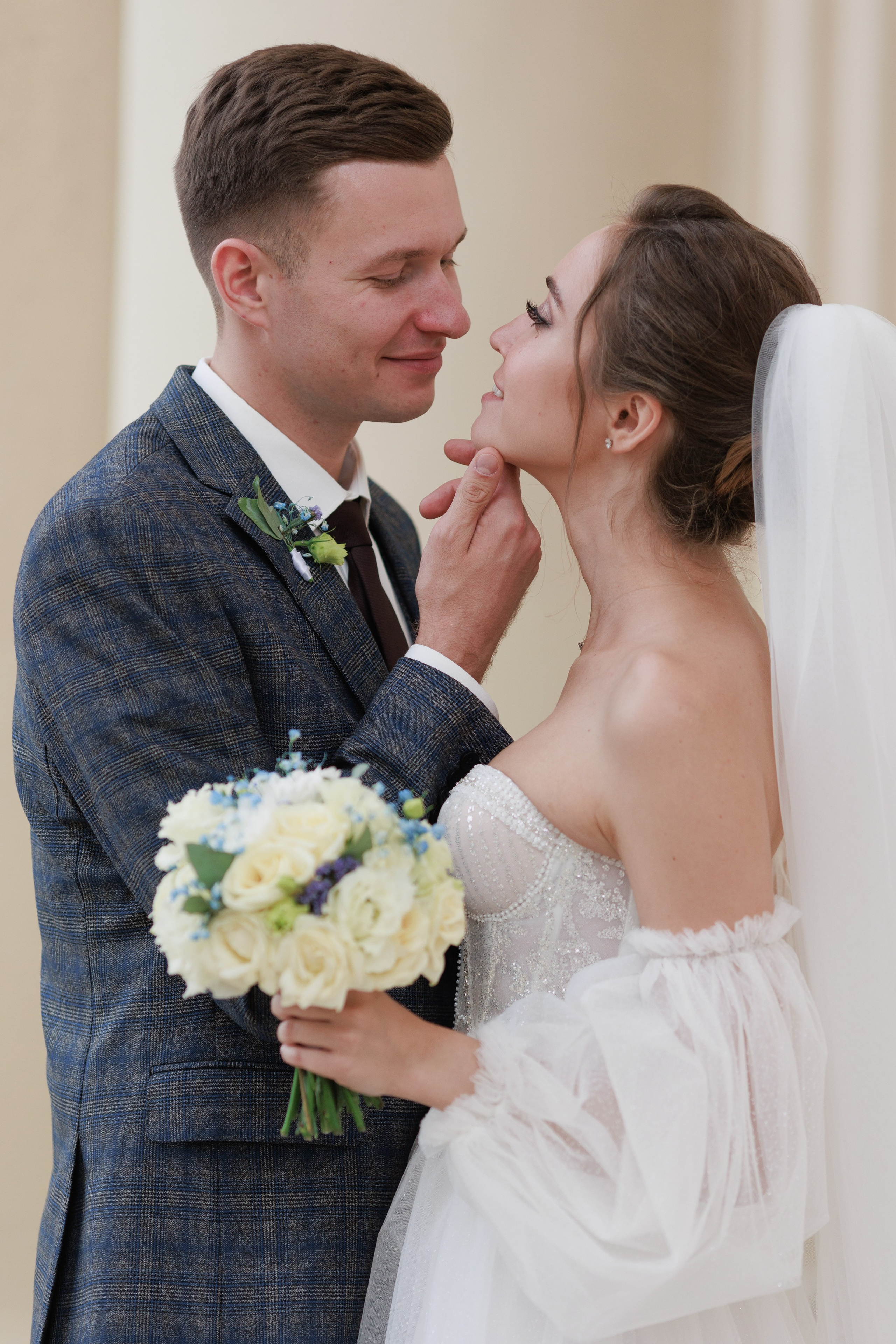 Зимний театр. Свадебный портретный фотограф видеограф Кирилл Соборный в Сочи Адлере