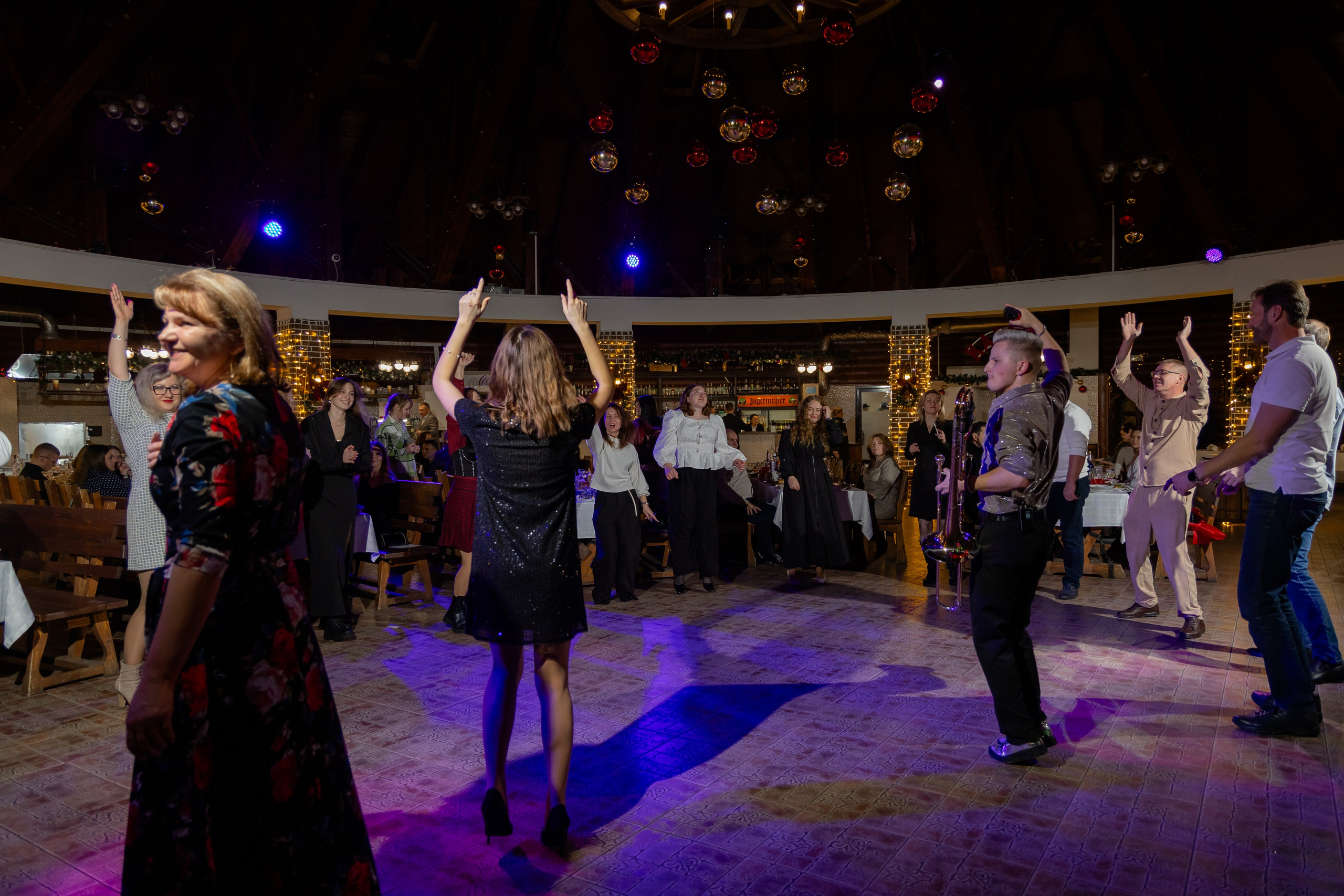 Корпоративная новогодняя съемка для логистической компании ИТА. Свадебный фотограф в Минске/Беларуси Сергей Спиридонов