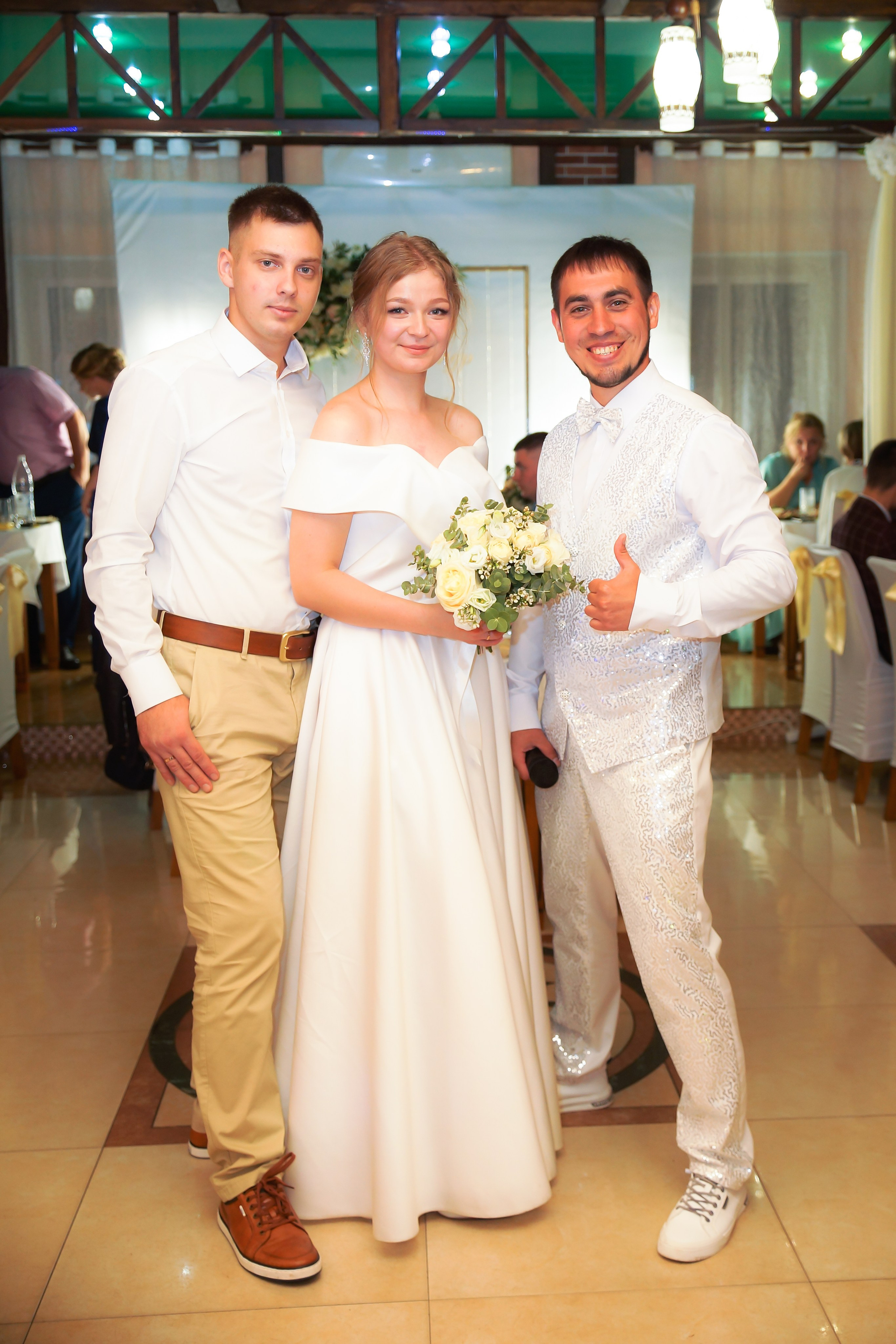 Фото. Ведущий ярких праздников — Сергей Велигодский