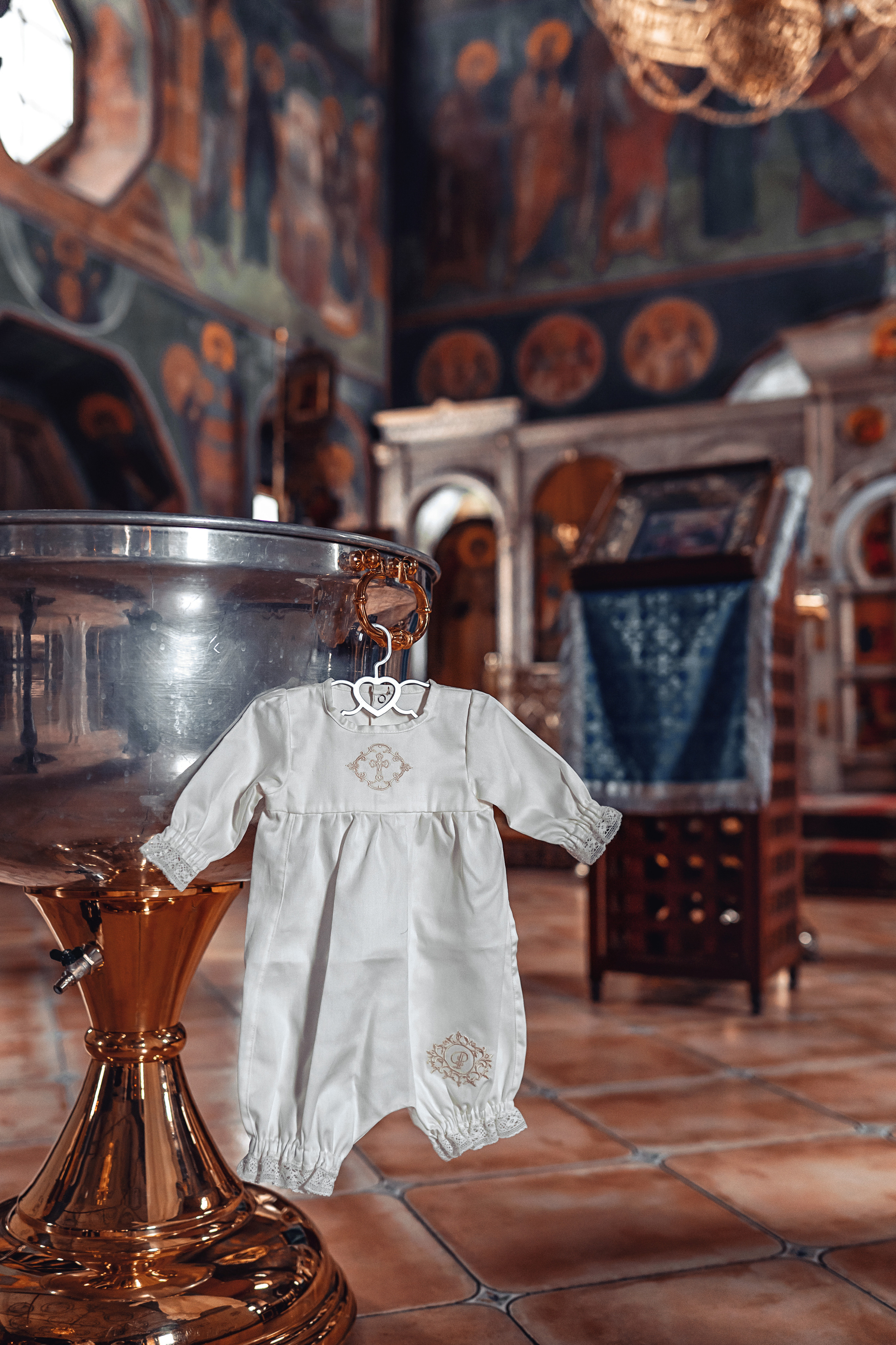 Фотограф на крещение Москва. Храм Успения в Успенском. Фотограф \ Видеограф на Крещение, Венчание Москва| Семейные съемки