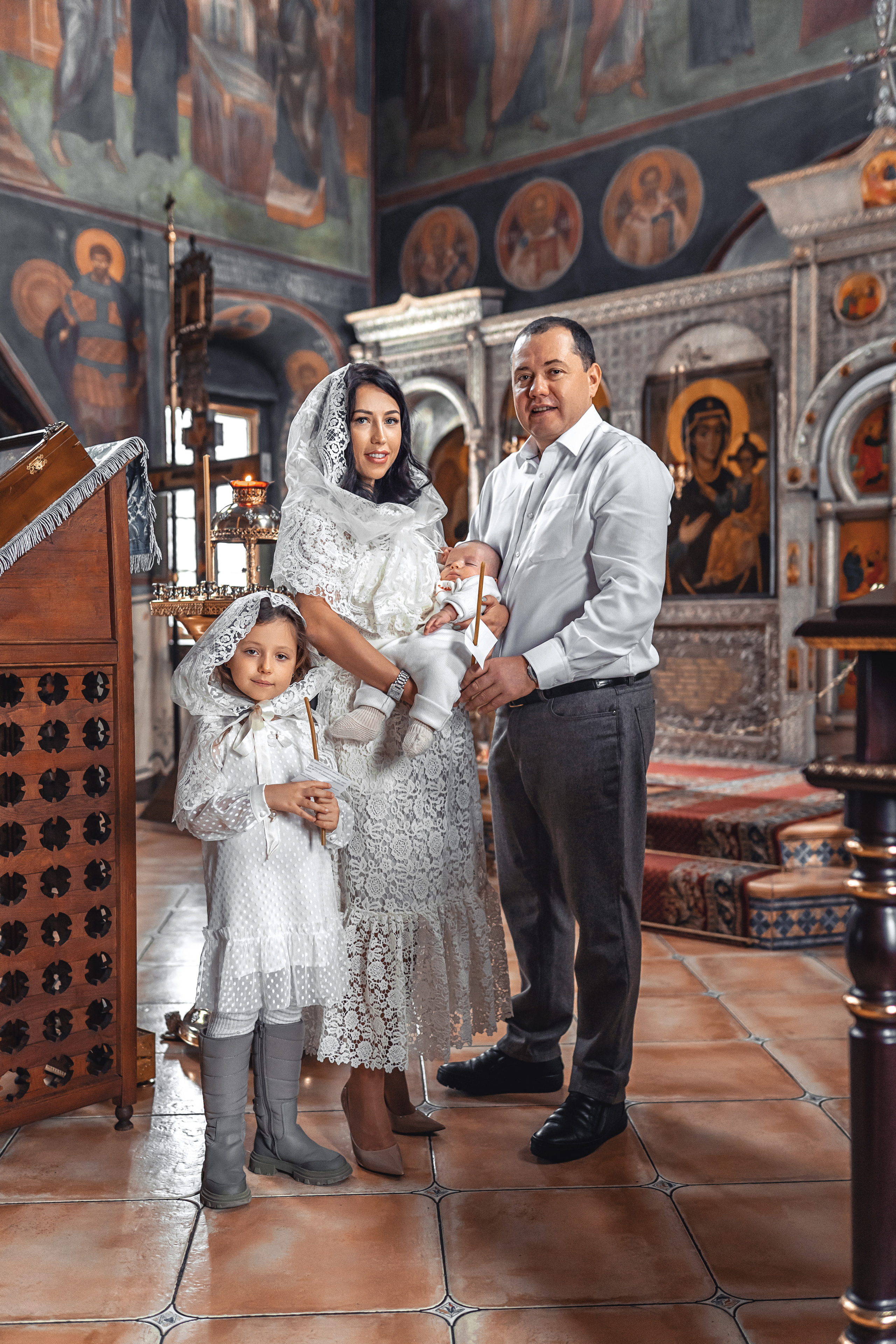Фотограф на крещение Москва. Храм Успения в Успенском. Фотограф \ Видеограф на Крещение, Венчание Москва| Семейные съемки
