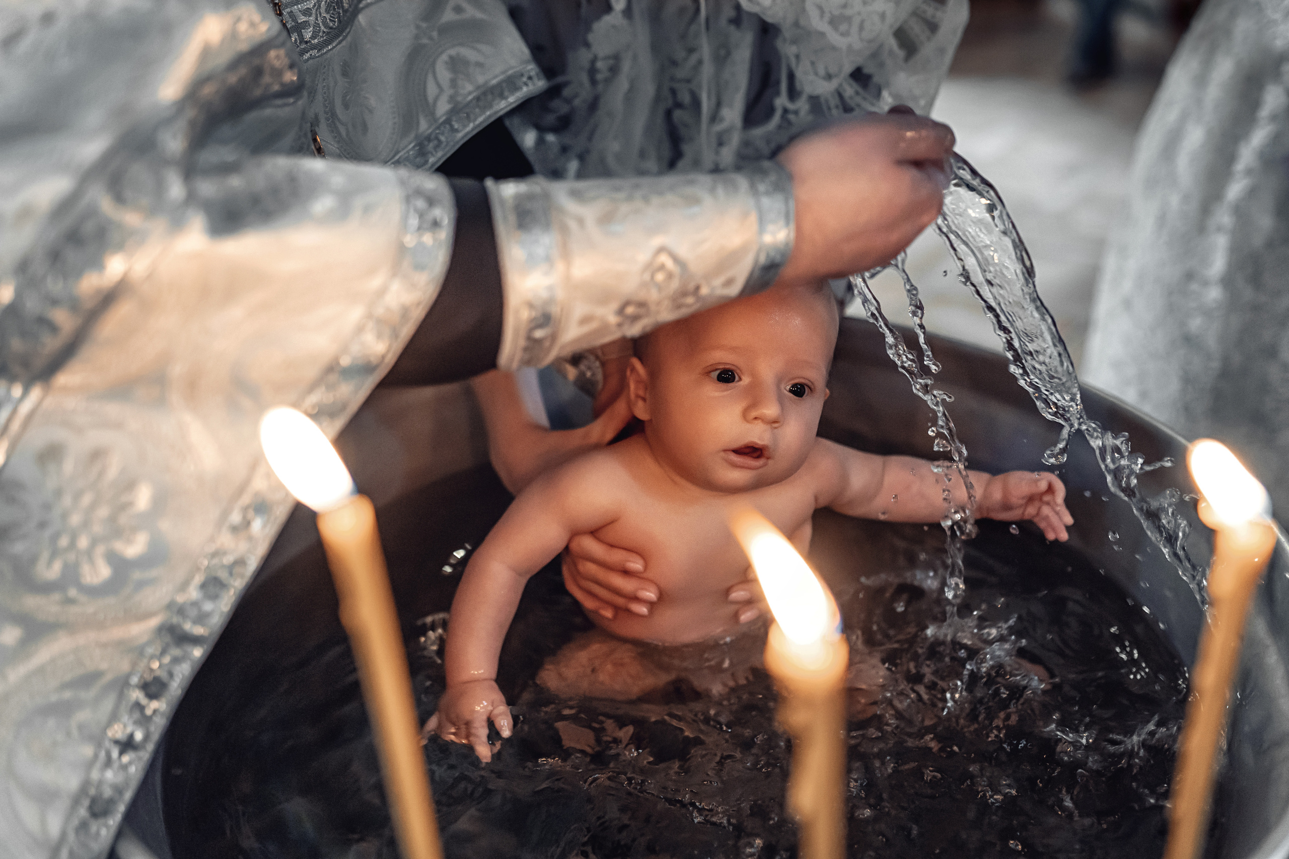 Фотограф на крещение Москва. Храм Успения в Успенском. Фотограф \ Видеограф на Крещение, Венчание Москва| Семейные съемки