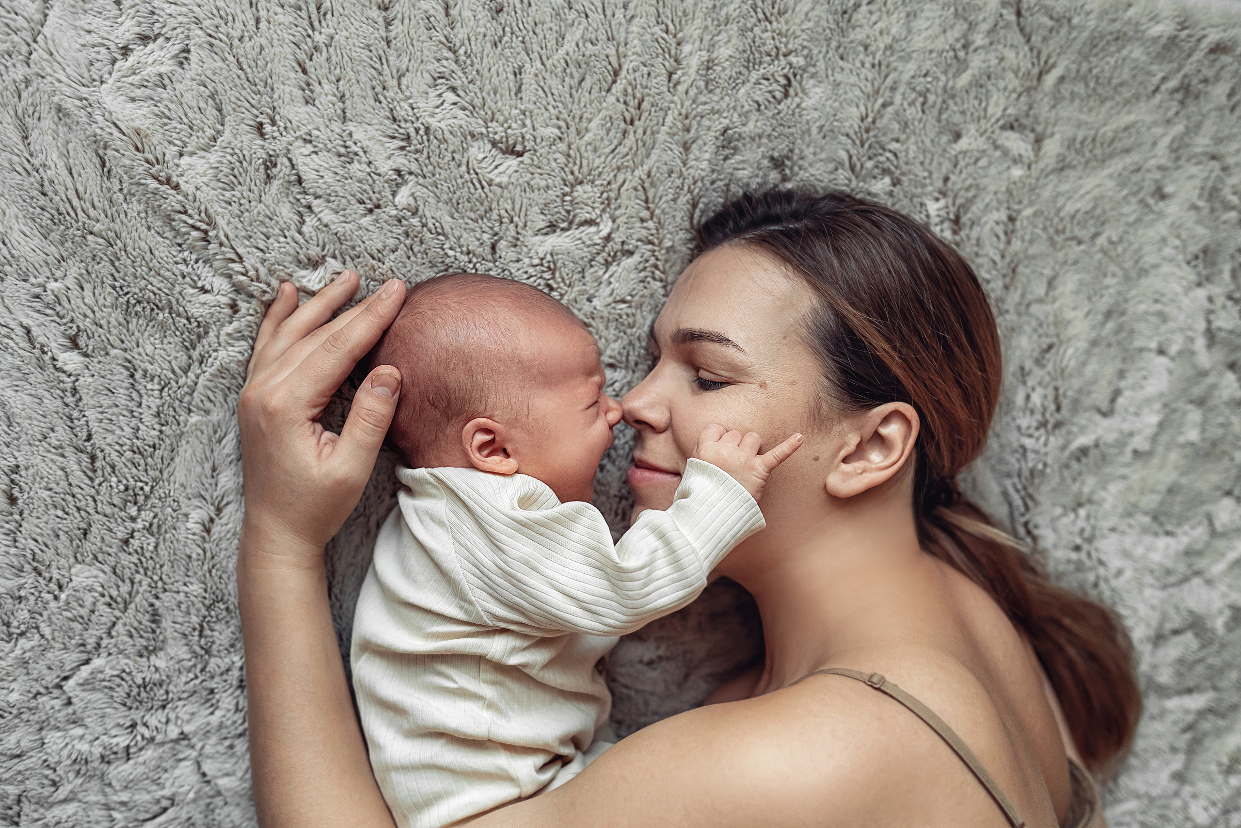 Домашняя съемка с новорожденным. Фотограф \ Видеограф на Крещение, Венчание Москва| Семейные съемки