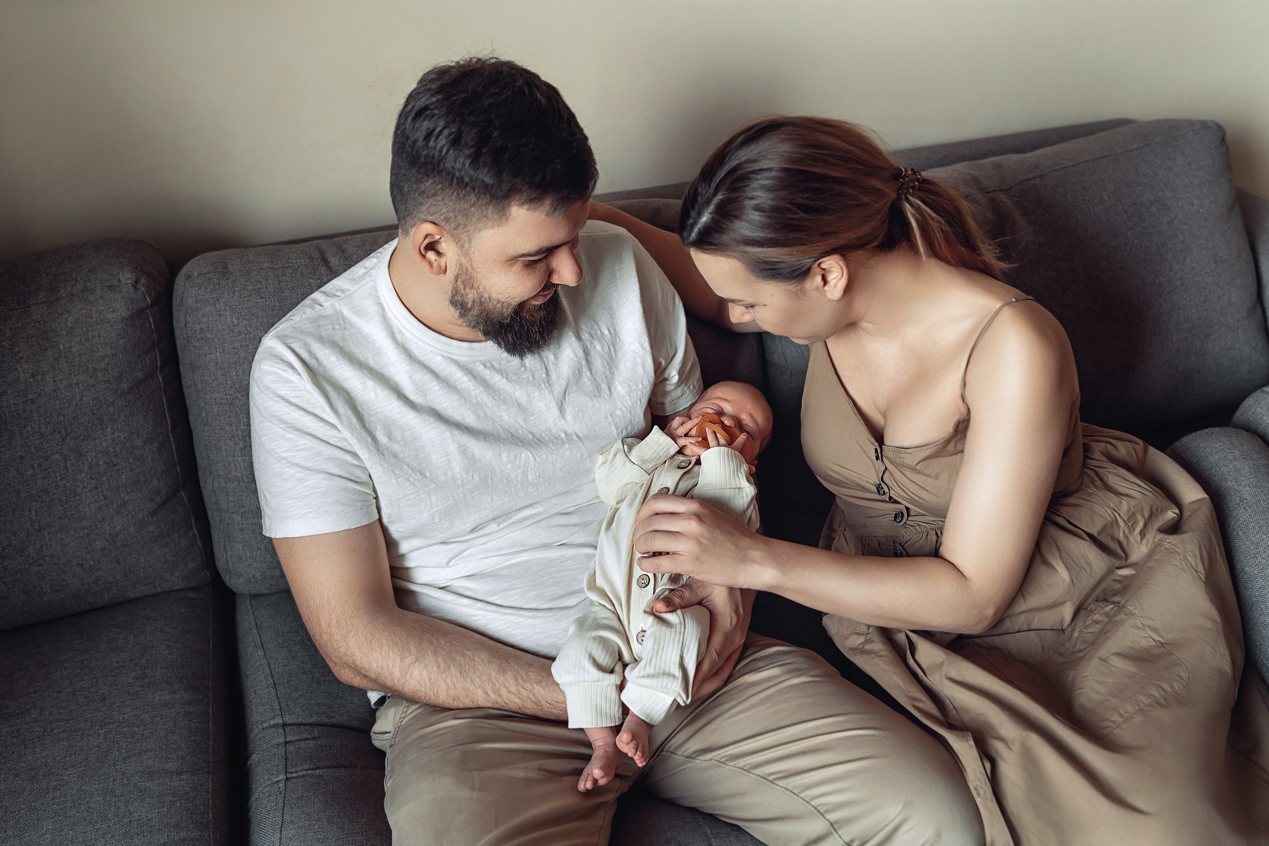 Домашняя съемка с новорожденным. Фотограф \ Видеограф на Крещение, Венчание Москва| Семейные съемки