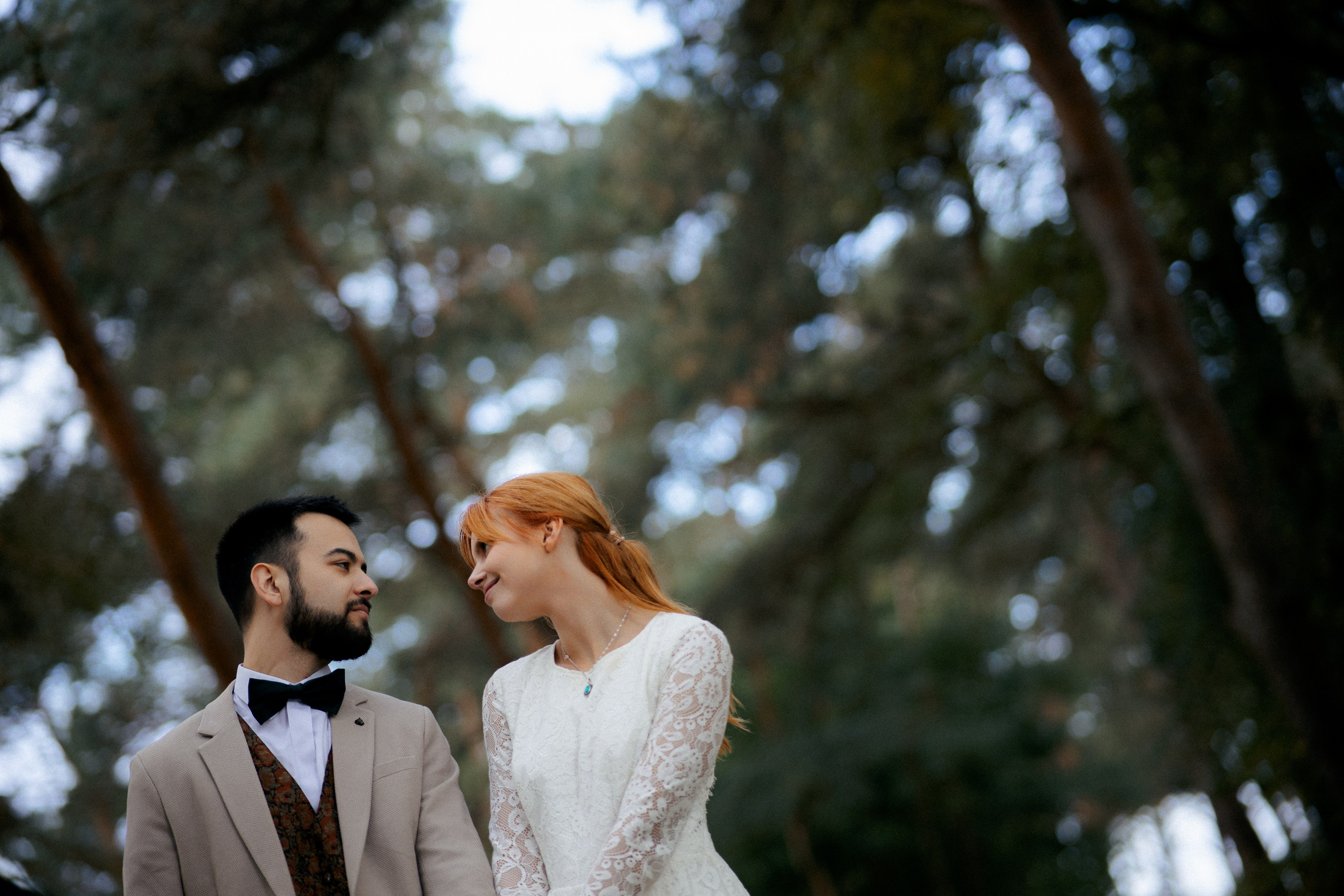 Ślubna sesja zdjęciowa w plenerze. Свадебный фотограф Варшава Лодзь Польша Елена Юцова