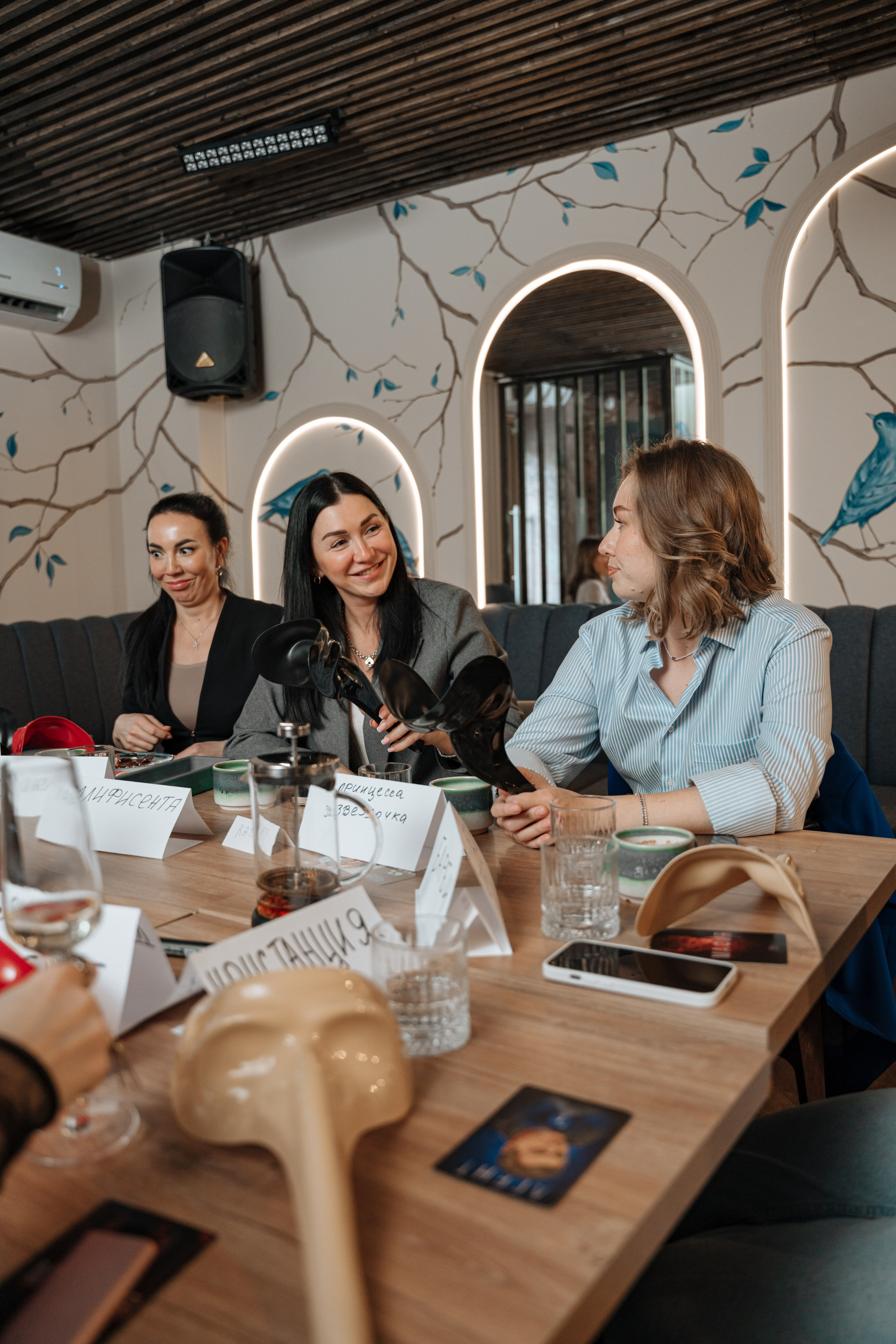 Мафия. Бар FINCH. ЖЕНСКИЙ КЛУБ LAXMI. Портретный фотограф в Санкт-Петербурге Дмитриева Наталия