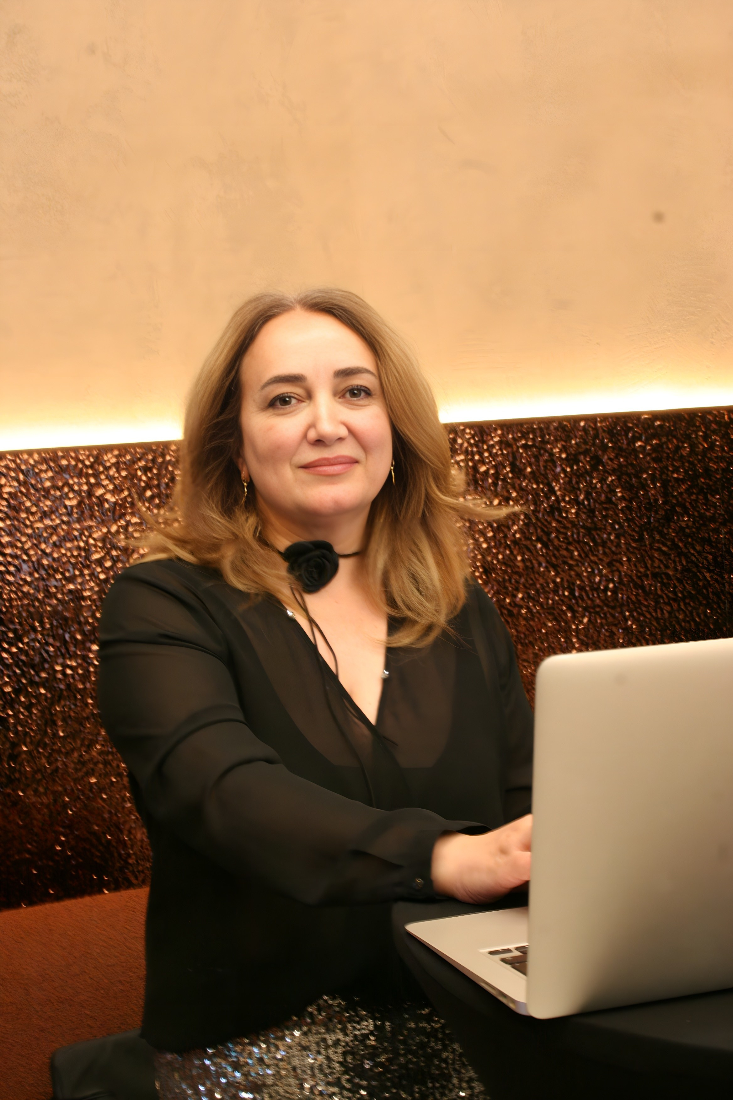 Антистресс Девичник в Агора Лофт. Креативный фотограф