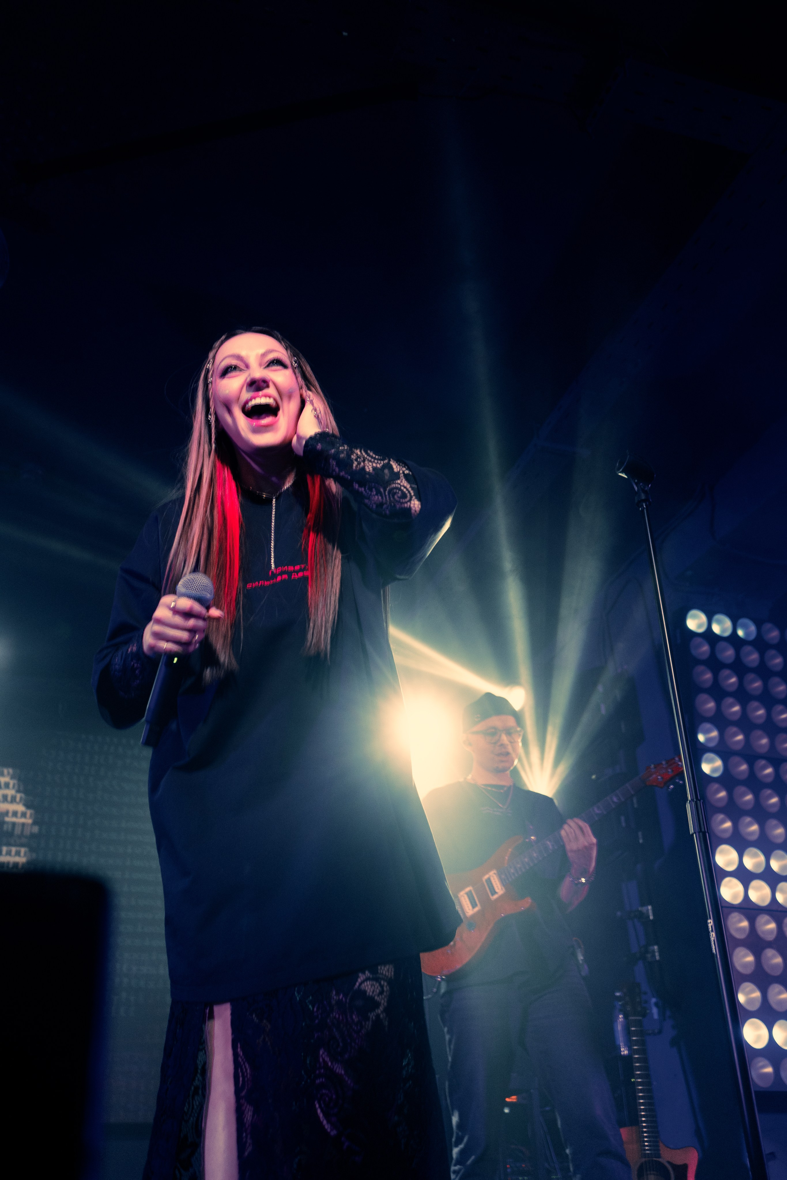 Аили. Первый сольный концерт в"Мумий Тролль Music Bar». Никита Скрипник — ТЕАТР В СТИЛЕ ФЭШН