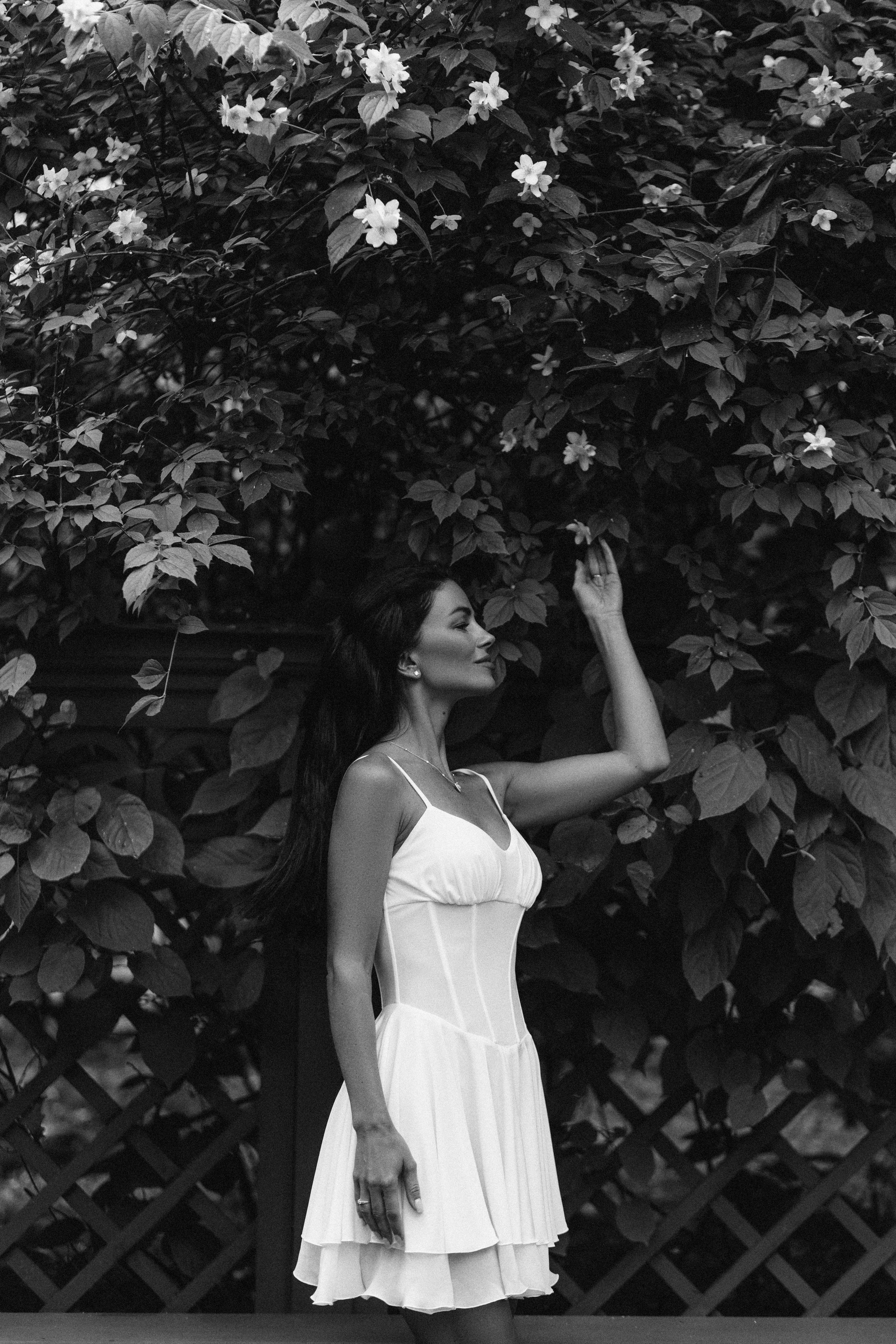 Alexandra | Summer garden. NatalieDmi — фотосессия беременности, семейный фотограф, портрет