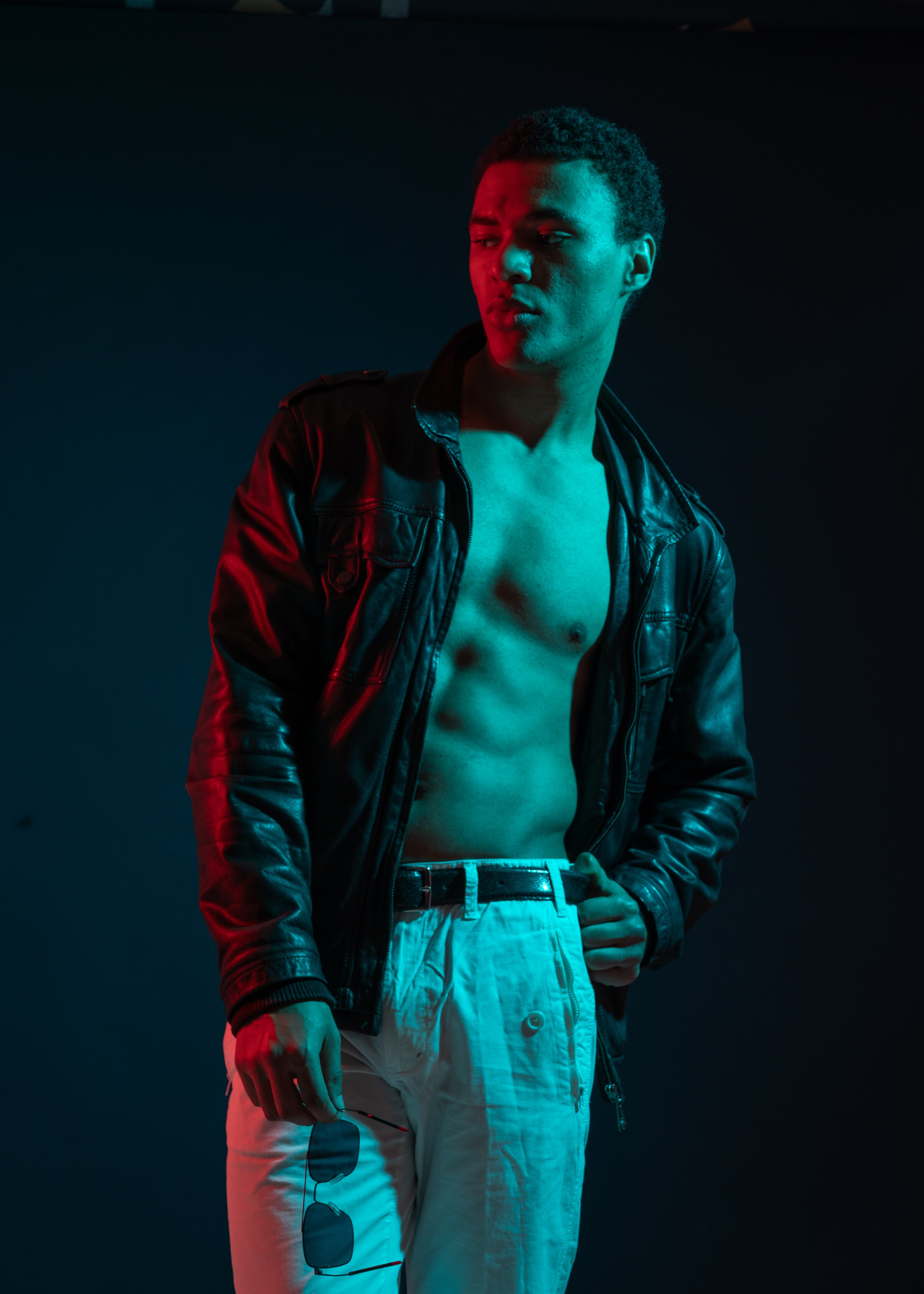 Мужская фотосессия. П&П — Полезное с Приятным. Фотоэкскурсии — Москва на память. Экскурсовод и фотограф в Москве. Увези столицу в своём альбоме!