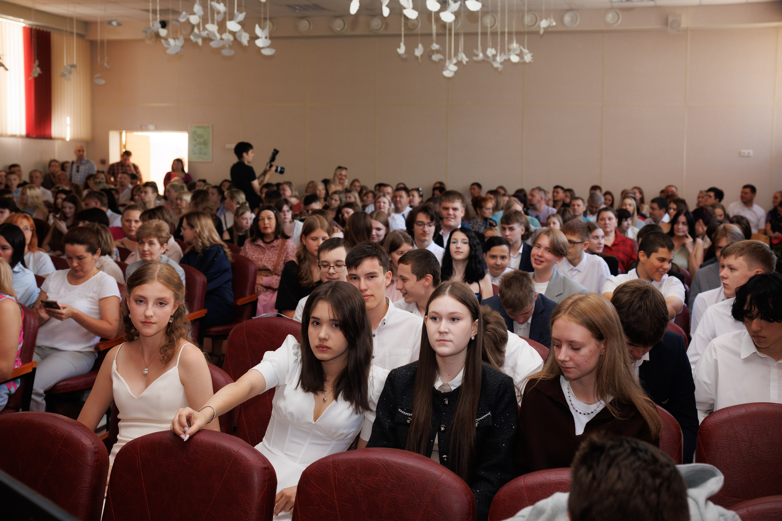 Вручение аттестатов. Свадебный и семейный фотограф в Новосибирске Ирина Дорошкова