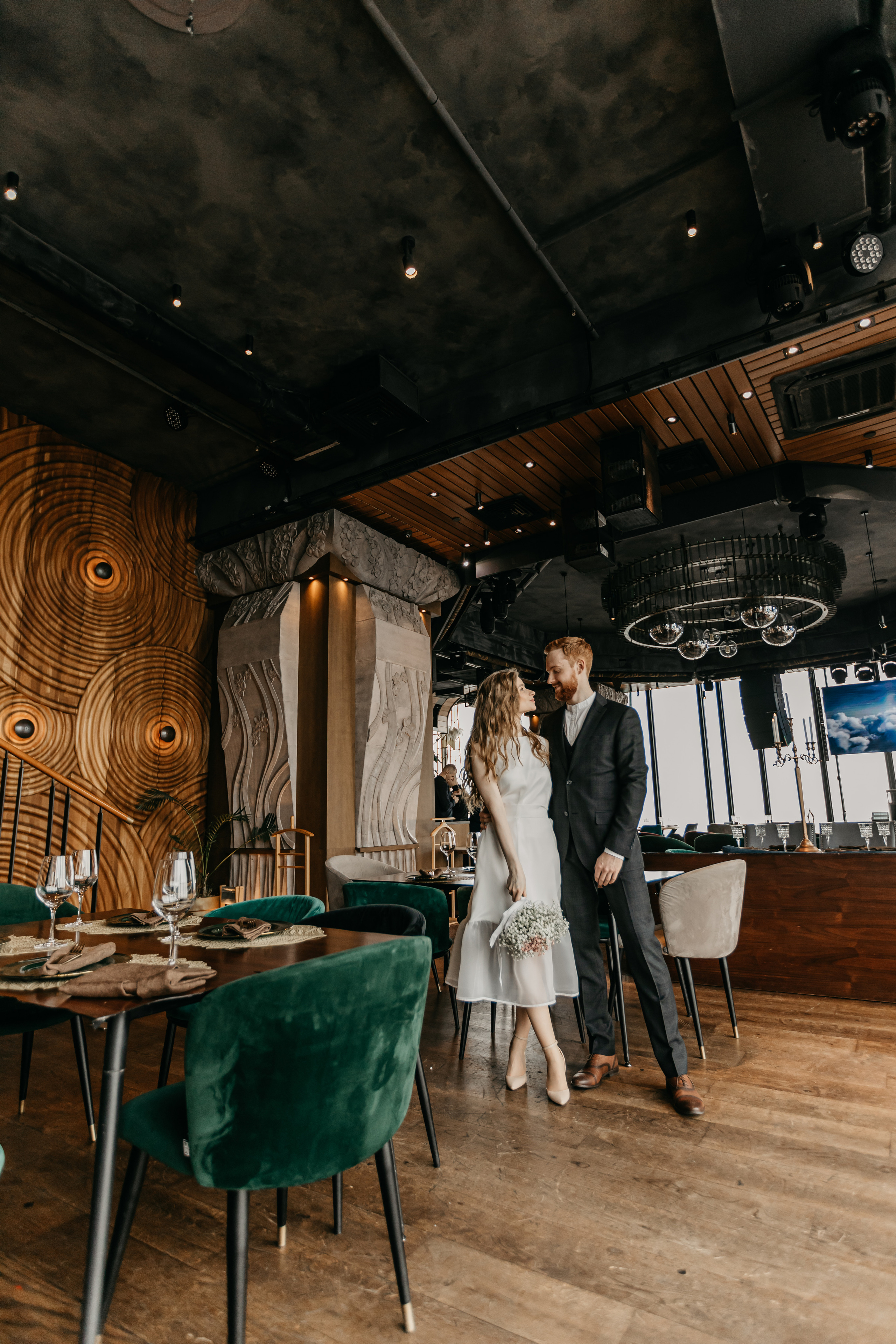 Регистрация брака в ресторане Birds. Москва Сити башня «Око». Krumstudio фото, видео по Москве и МО