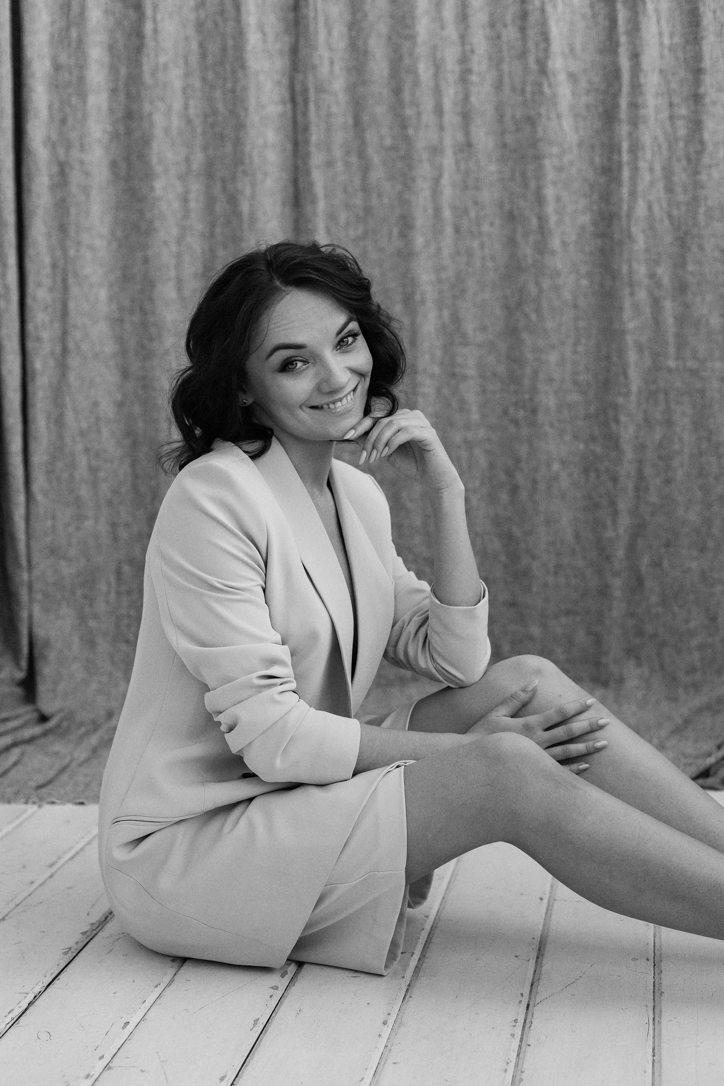 To Be a Woman. Photographer in Montenegro — professional photoshoots