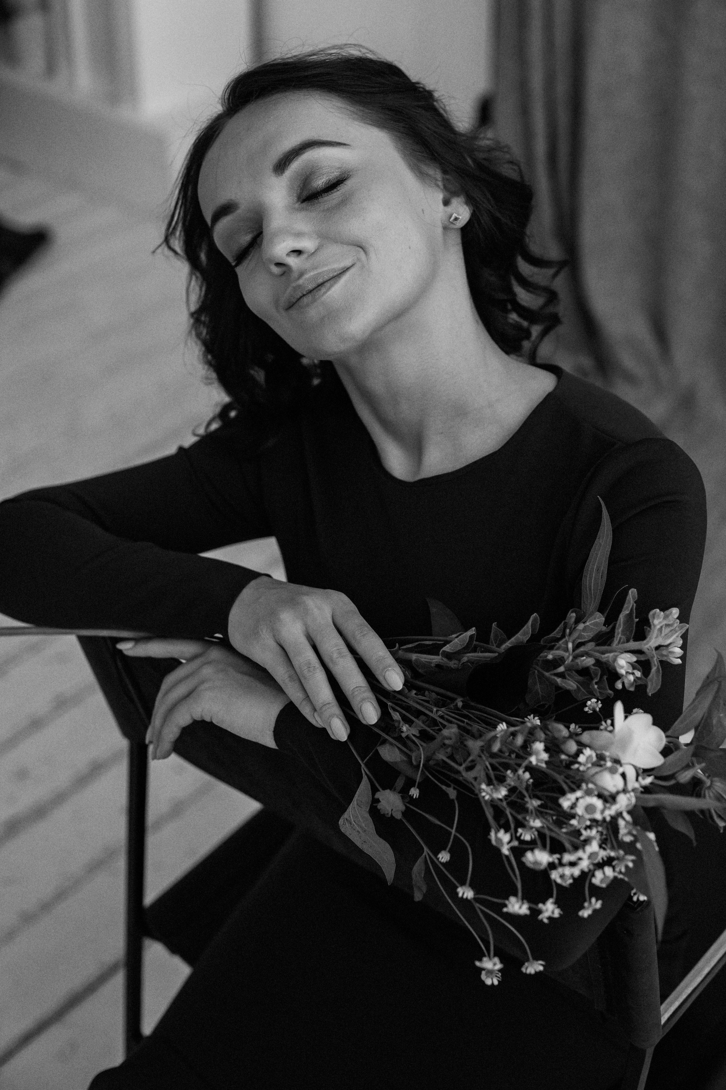 To Be a Woman. Photographer in Montenegro — professional photoshoots