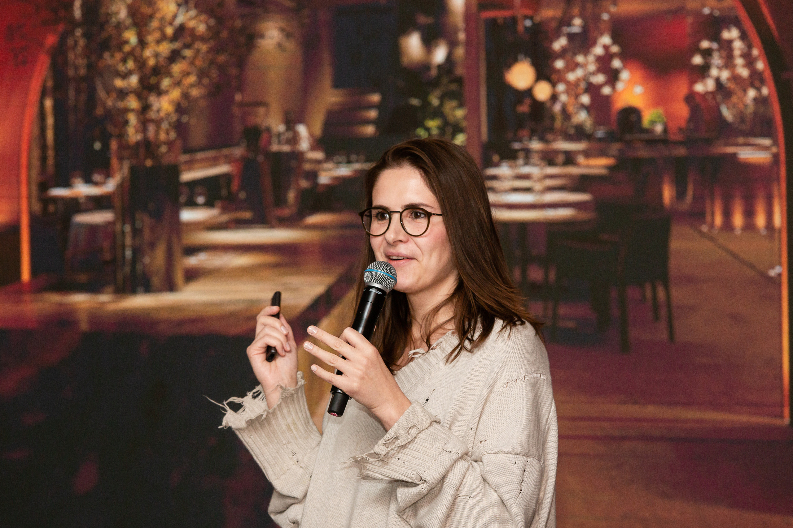 Профессиональный фотограф на форум, конференцию и другие мероприятия в Санкт-Петербурге. Репортажная фотосъёмка массовых мероприятий для компаний, частных лиц, выставочных и лекционных пространств, event-агентств.