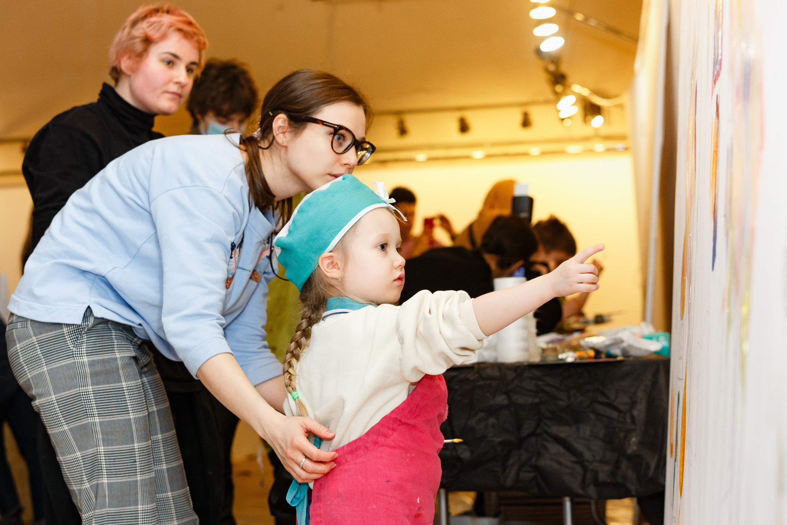 Профессиональный фотограф на праздник, вечеринку, корпоратив. Репортажная фотосъёмка частных мероприятий, детских праздников, вечеринок и мастерклассов в Санкт-Петербурге.