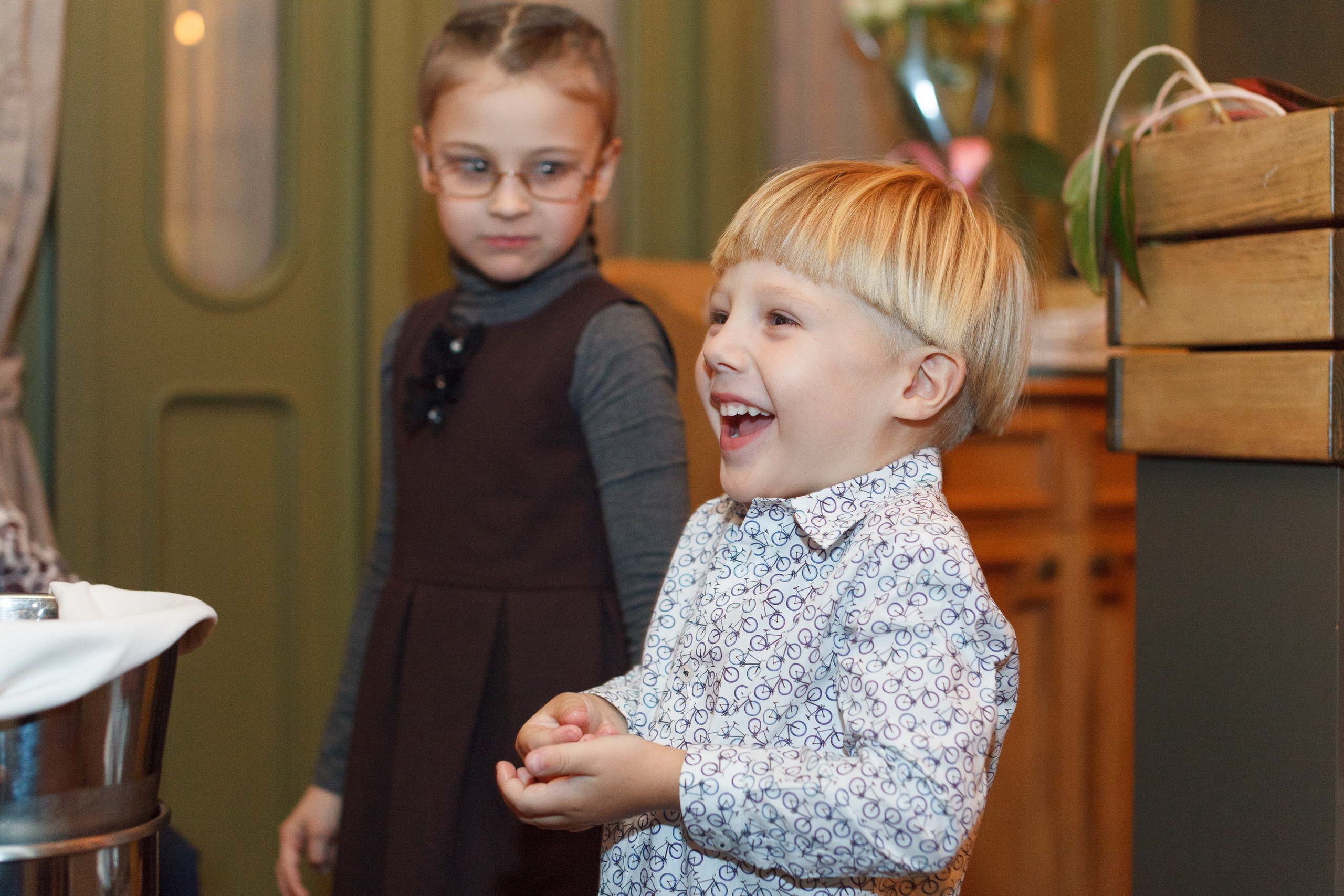 Профессиональный фотограф на праздник, вечеринку, корпоратив. Репортажная фотосъёмка частных мероприятий, детских праздников, вечеринок и мастерклассов в Санкт-Петербурге.