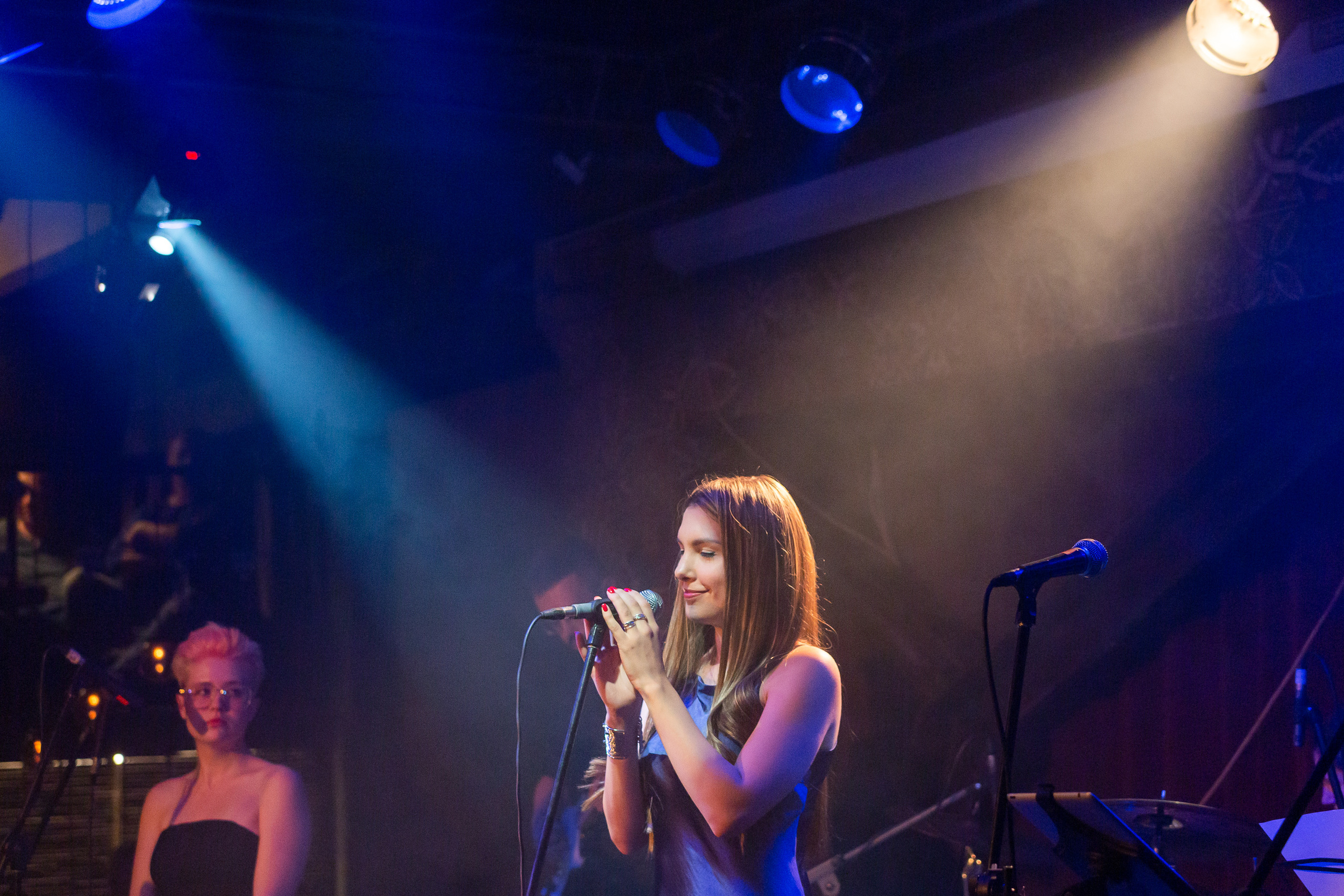 Профессиональный репортажный фотограф на концерты, фестивали и праздничные мероприятия в Санкт-Петербурге и области.