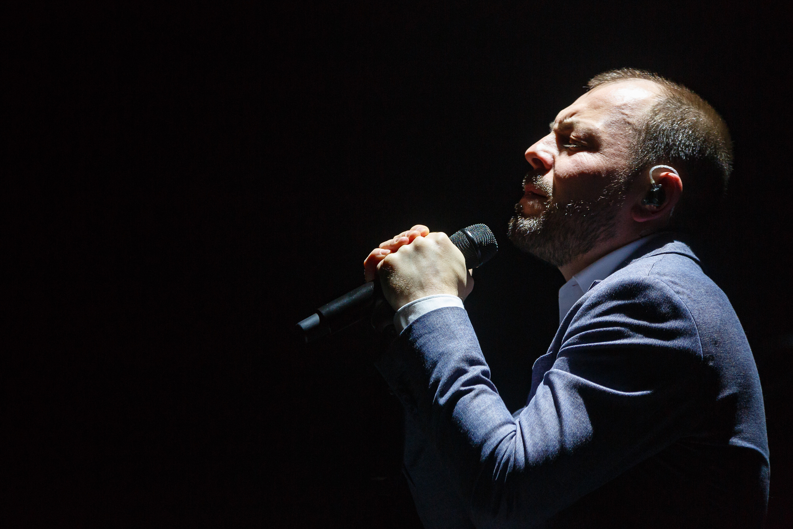 Профессиональный репортажный фотограф на концерт в Санкт-Петербурге и области.